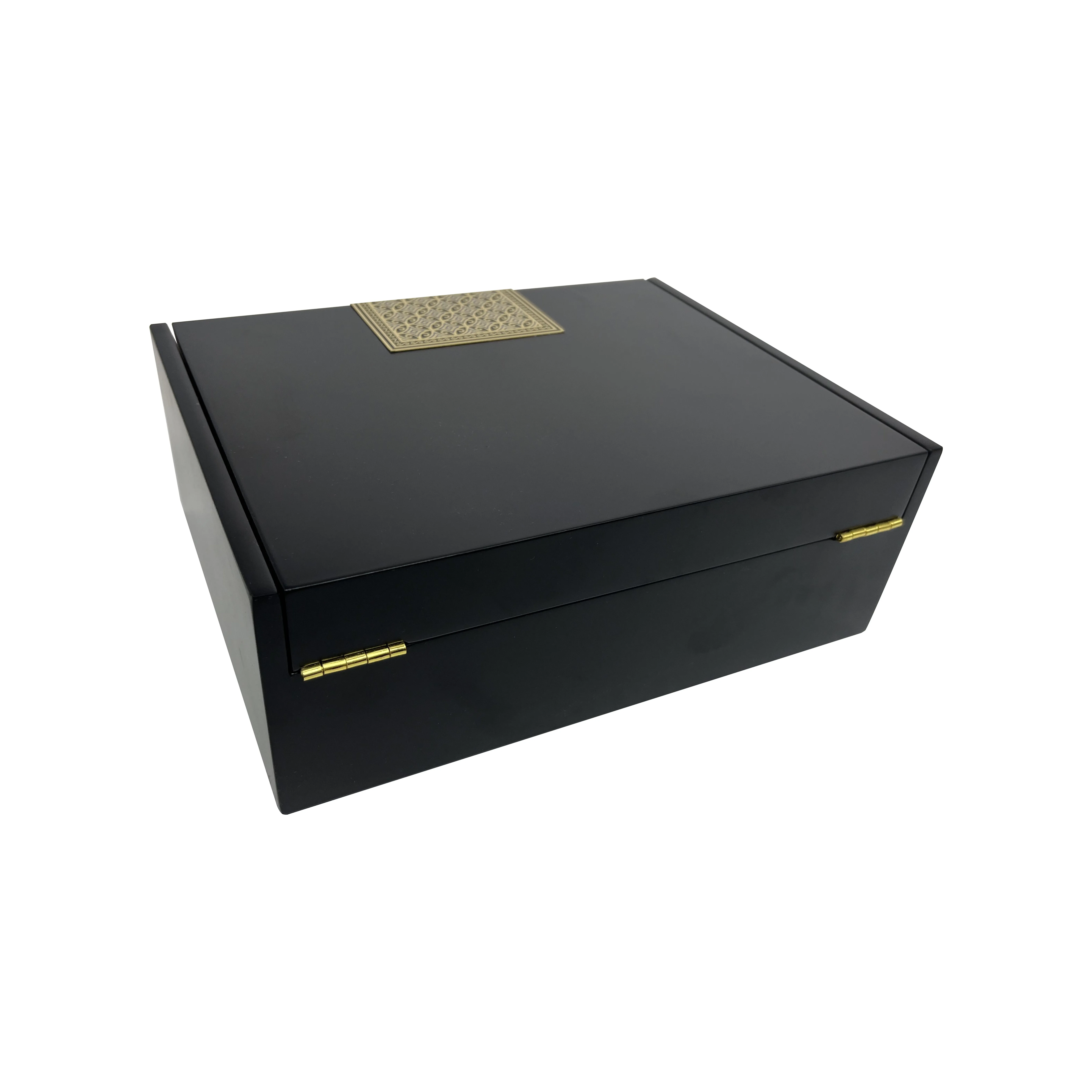 high-end luxury custom design makingmetal plate MDF matte lacquer arabic empty oil packaging box wood perfume bottle with box