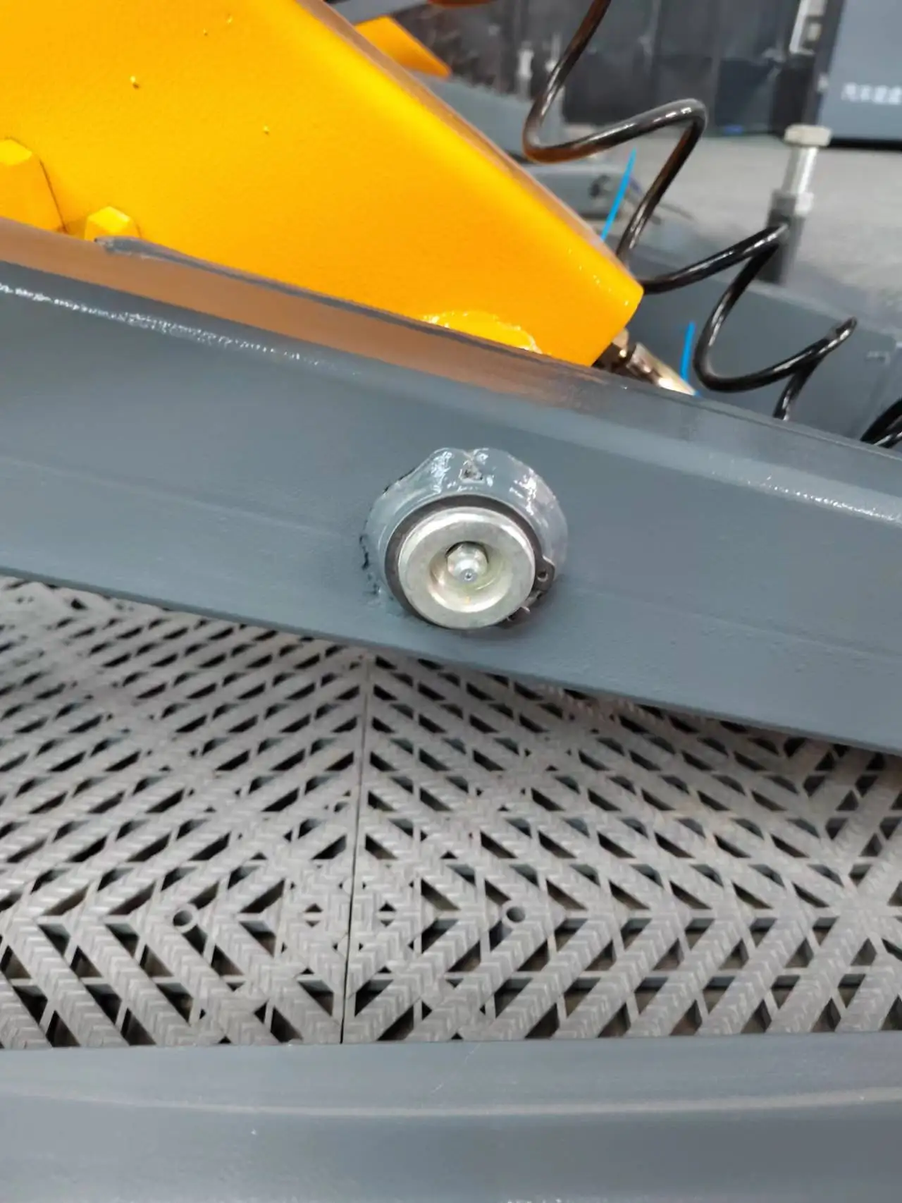 3.5 Ton Hydraulic on Ground Scissor Car Lift Two Ramps Each Length 1740mm