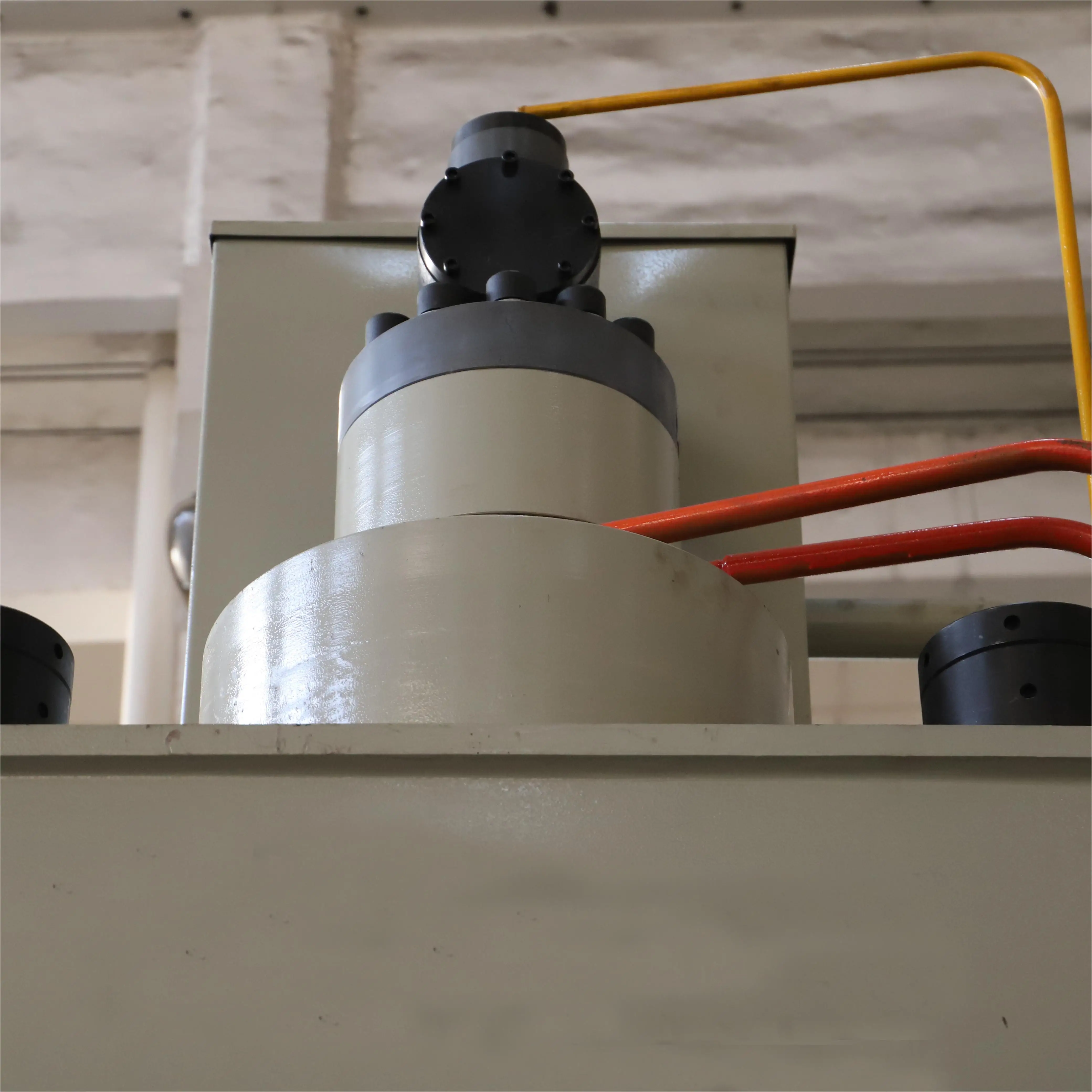 350 Tons Deep Drawing Hydraulic Press Machine Four Columns Hydraulic Press Machine