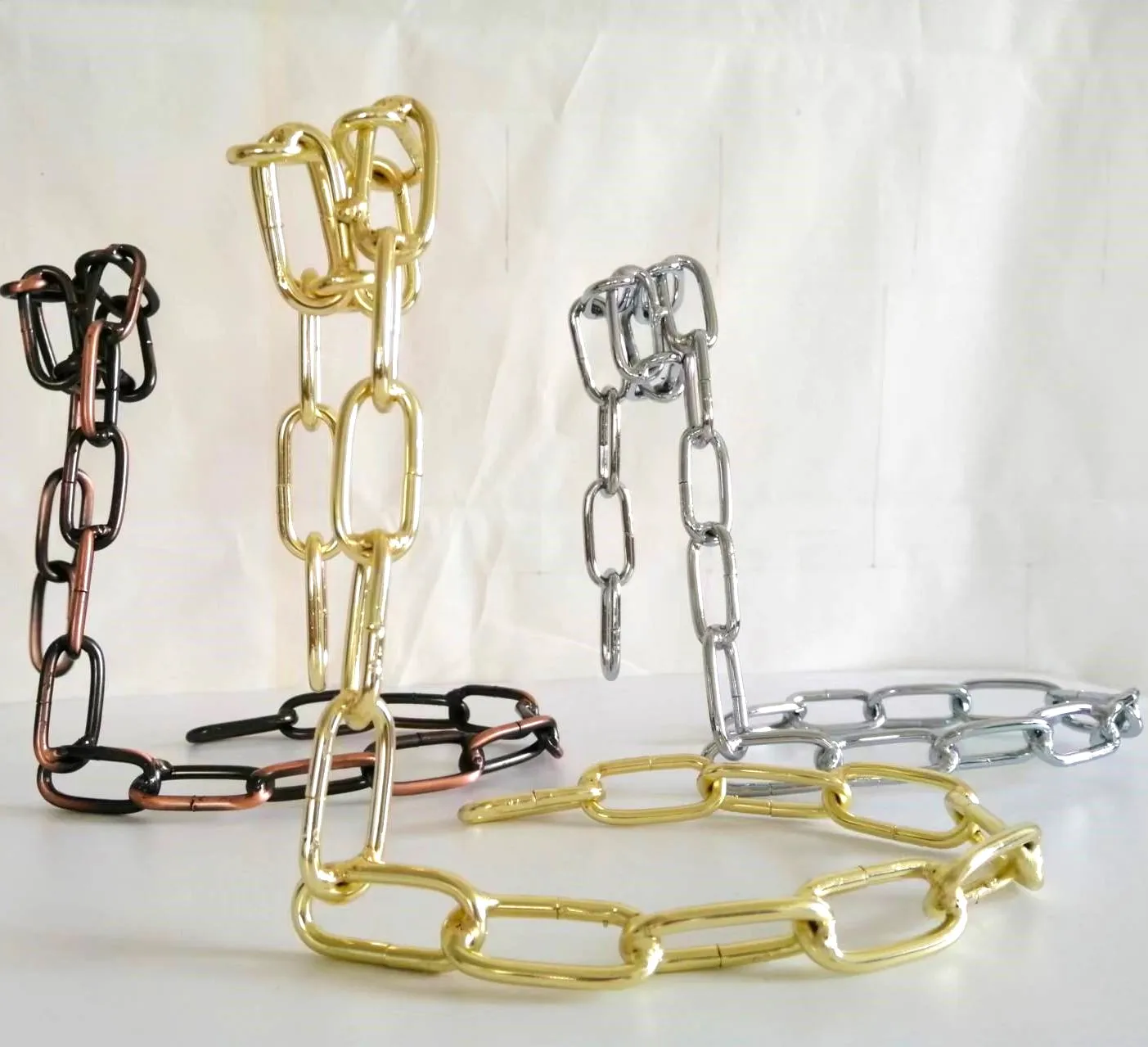 Suspended Chain Red Wine Rack Hanging Metal Wine Holder Wine Bottle Stand rack Restaurant Decoration Bar Ornament