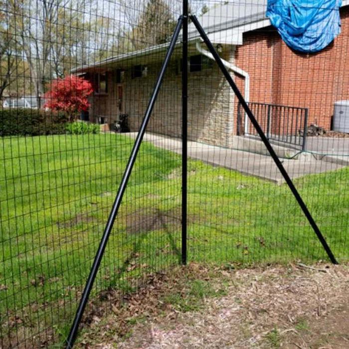 Fence Post Black 7-10 foot Deer Fences Round Steel Post 16 Gauge Galvanized Steel Black Powder post