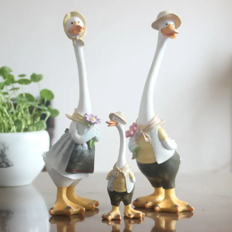New Creative Cartoon Simulation Duck Home Garden Garden Ornaments Resin Animal Manual Painting Process Simulation Duck