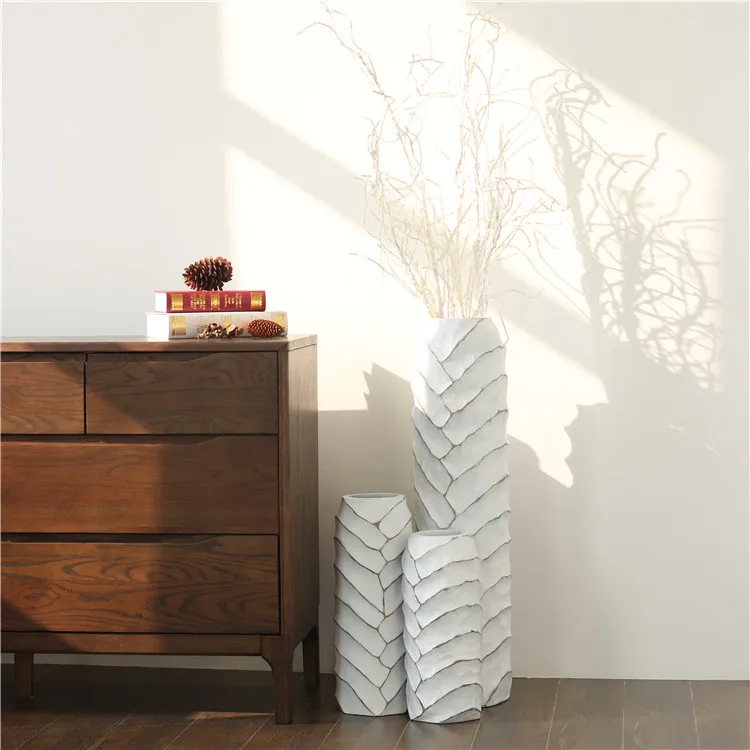 Wholesale tall white abstract resin floor flower vase for home decoration