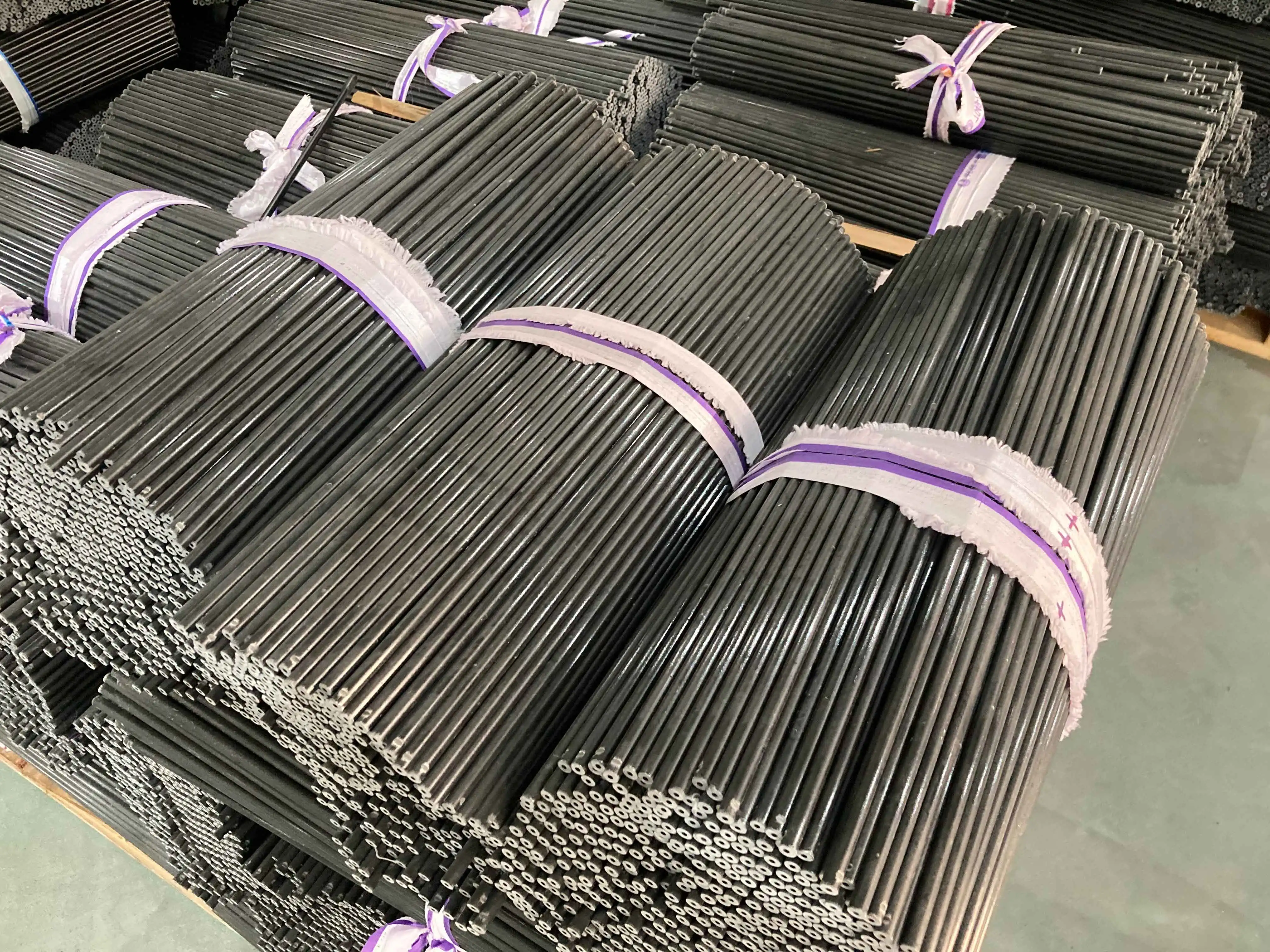 Black Tapered UV Resistance hollow frp Plastic Fiberglass Reinforced Rods Fiberglass Tent pole rod for Beach Tent ribs