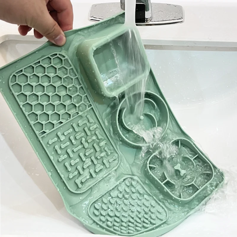 Dog Licking Mat Cat Slow Feeder Lick Pad with Suction Cups Calming Treat Mat Pet IQ Training Mat