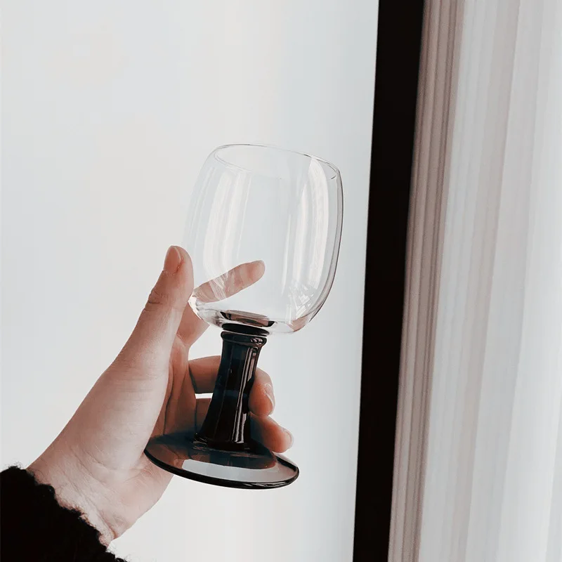 ins middle-aged short-footed goblet home retro red wine glass black sweet wine drink water glass drink cup
