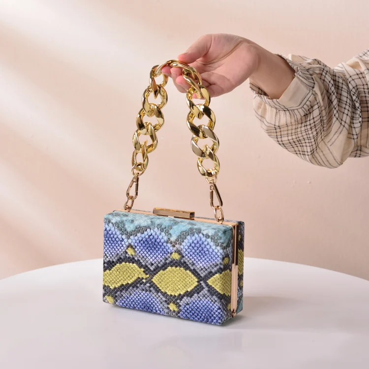 Wholesale python print clutch bag snake skin leather bag with gold chain