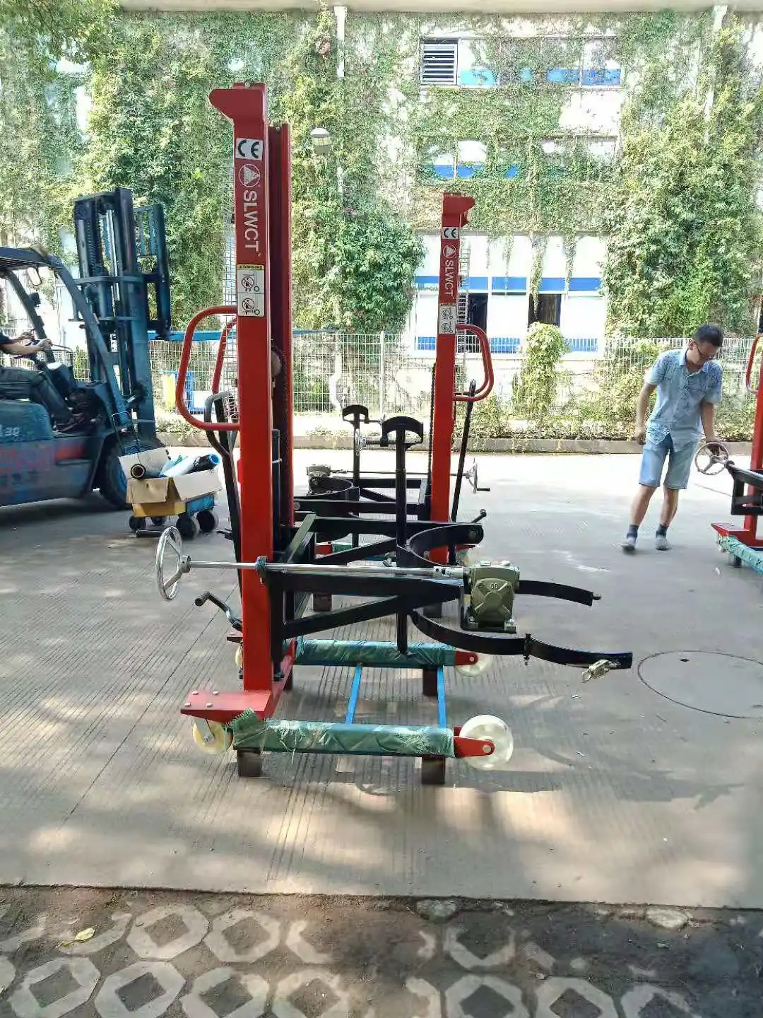 good price 350kg drum stacker operated drum lifters handling equipment