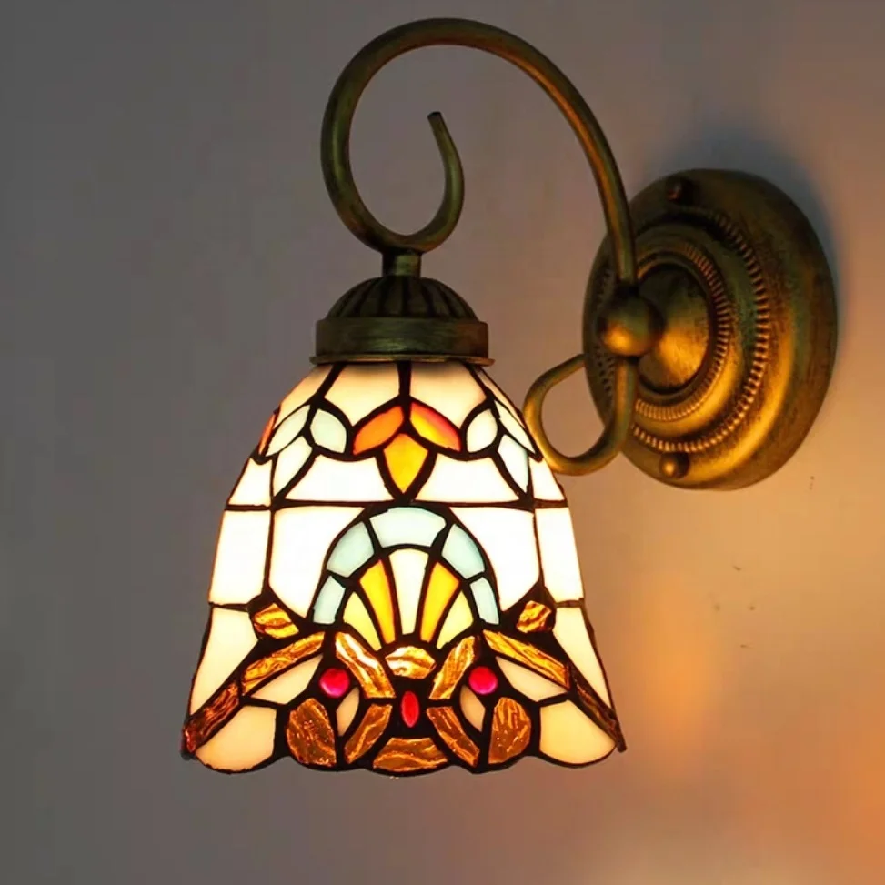Factory Price Wholesale Stained Glass Baroque Designer Art Deco Bedside Tifany Wall Lamp for Hotel Restaurant Projects