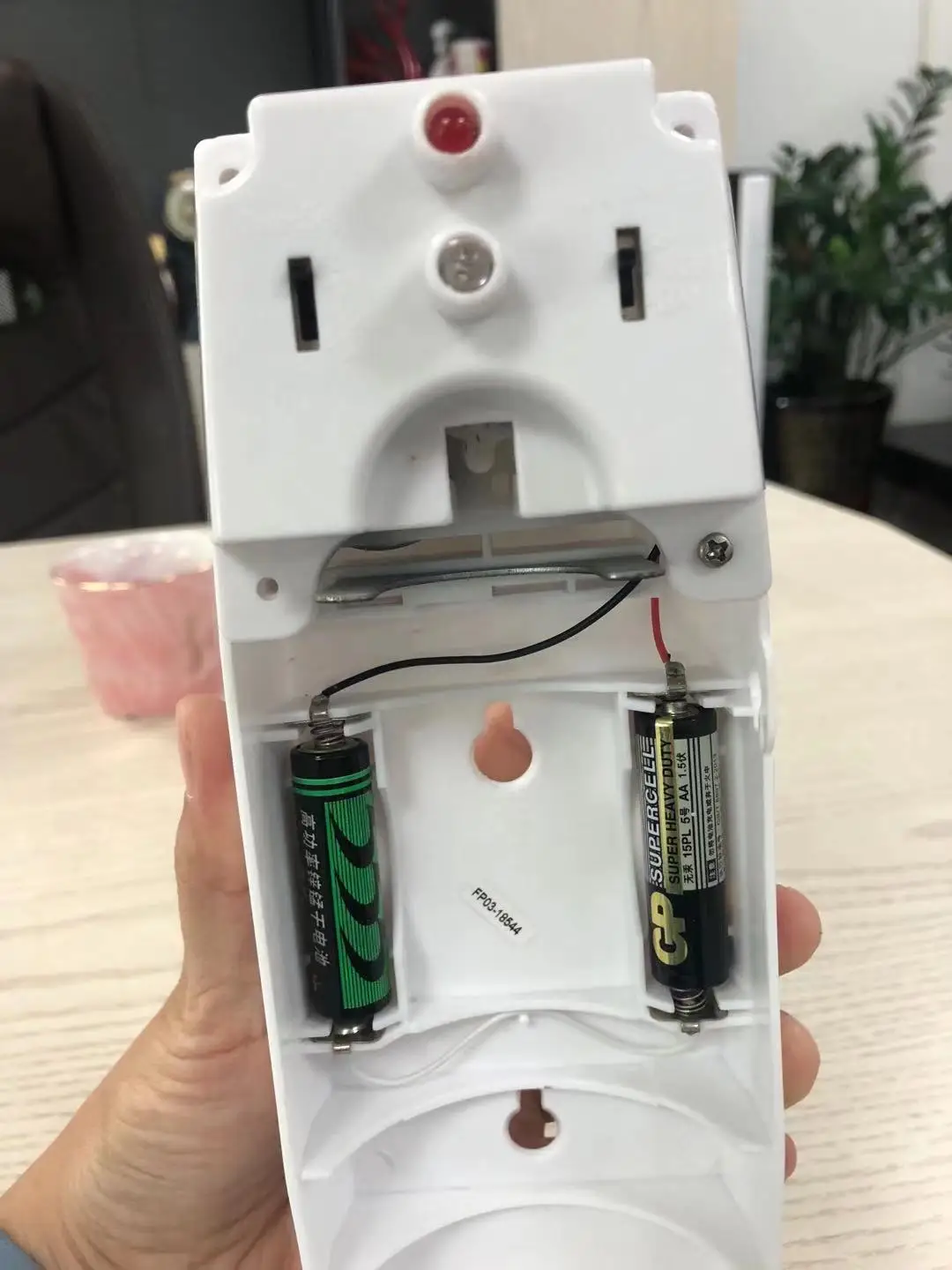 Hotel wall mounted ABS plastic material LED automatic air freshener dispenser