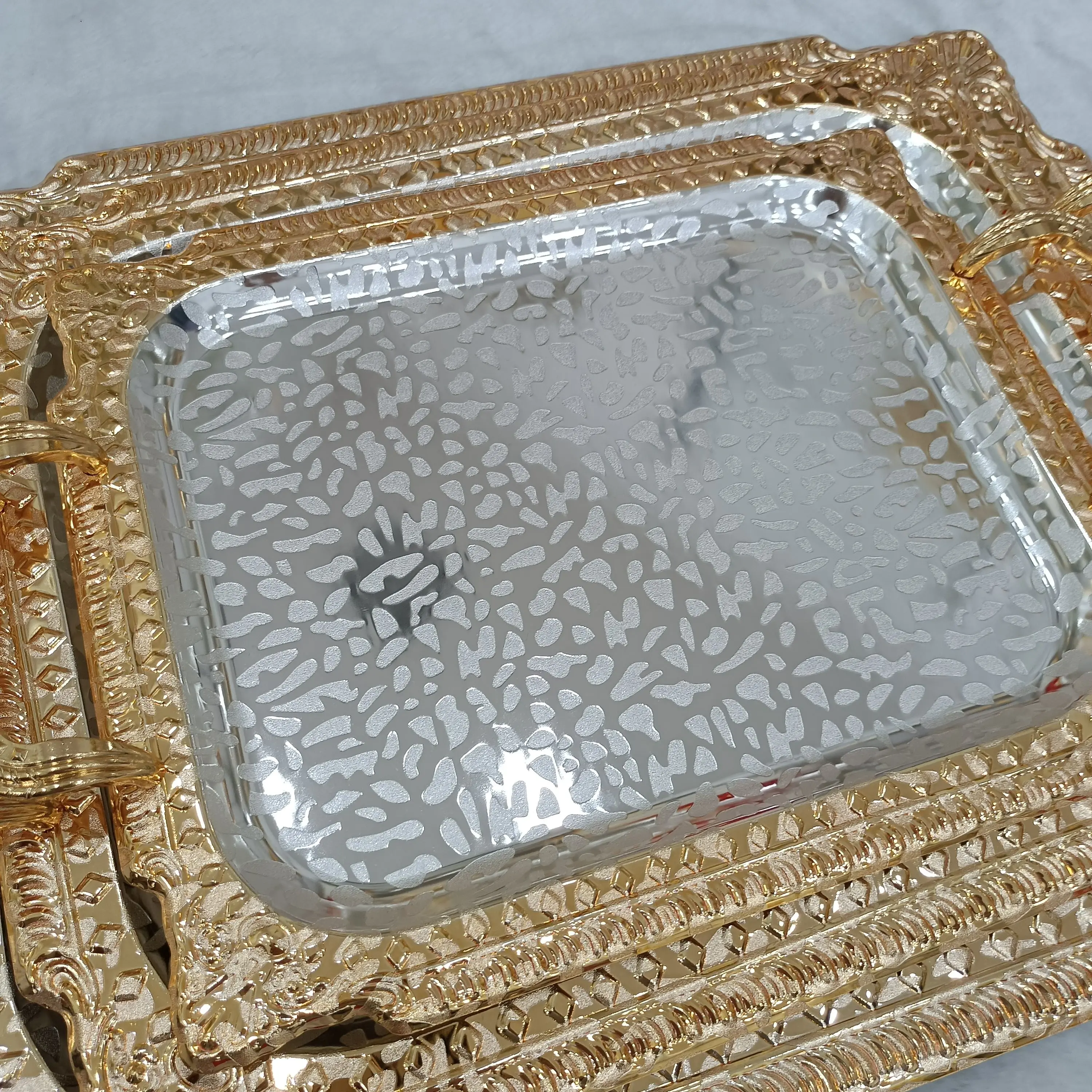 Hot Sell 3PCS Arabic Home Restaurant Hotel Buffet Server Rose Gold Luxury Food Serving Stainless Steel Tray Set