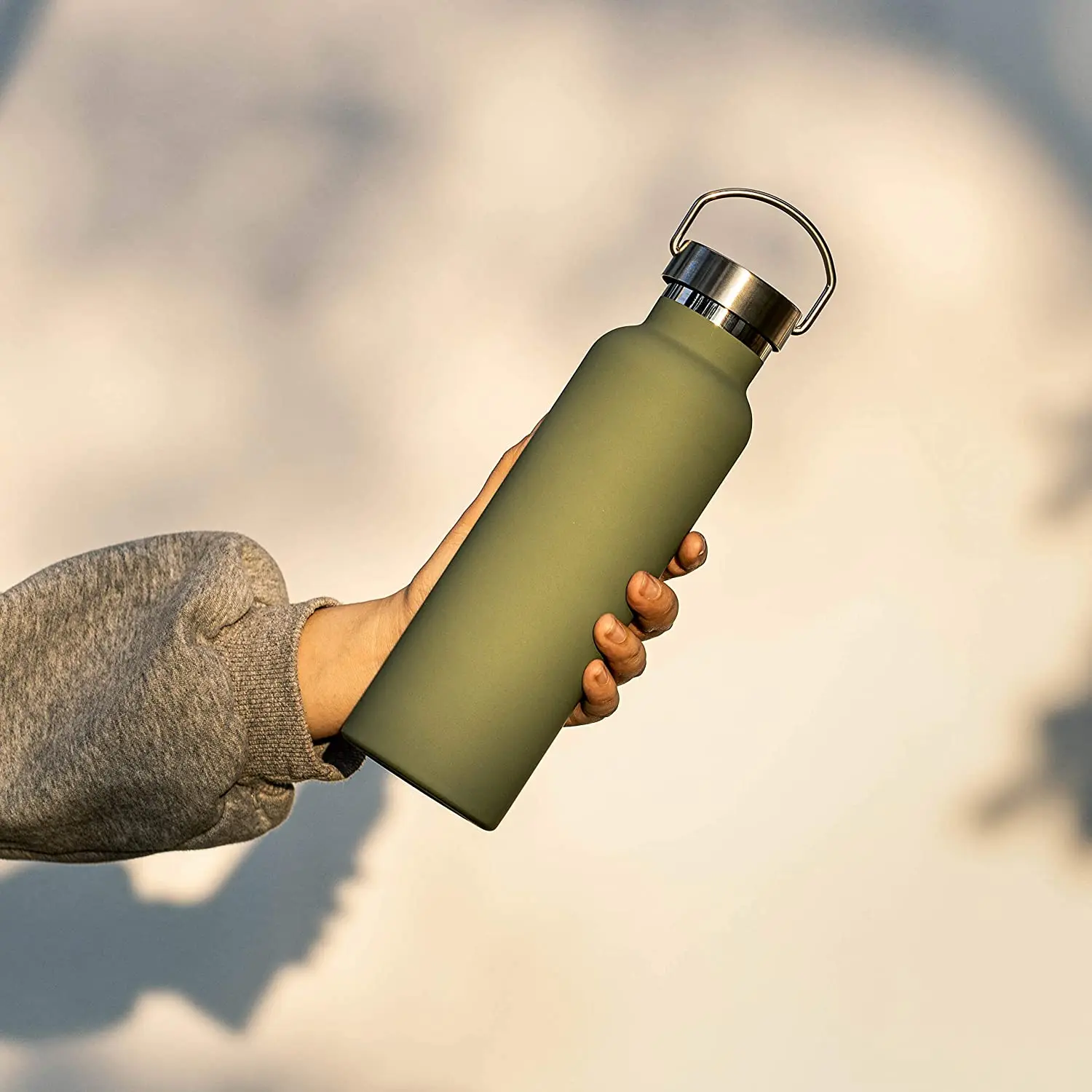 Factory Price 500ml 750ml 1000ml Vacuum Sports Water Bottles for Outdoor Hiking Camping