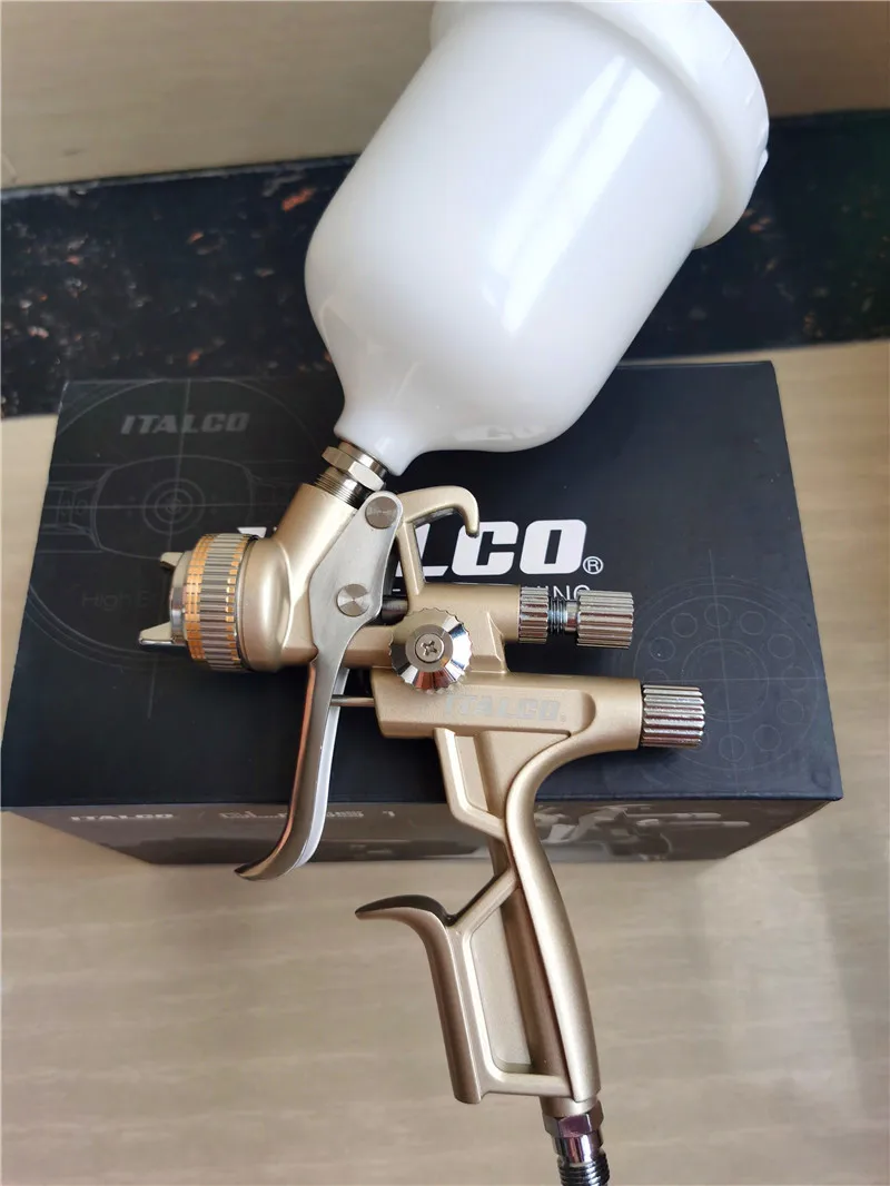 Краскопульт ITALCO GLOSS 1 LVMP с соплом 3 мм и чашкой