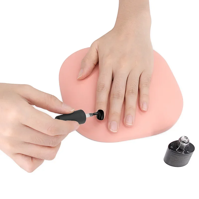 Manicure Tool Soft Leather Nail Hand Rest Cushion Nail Salon New Designer Hand Pillow Arm Rests for Manicure