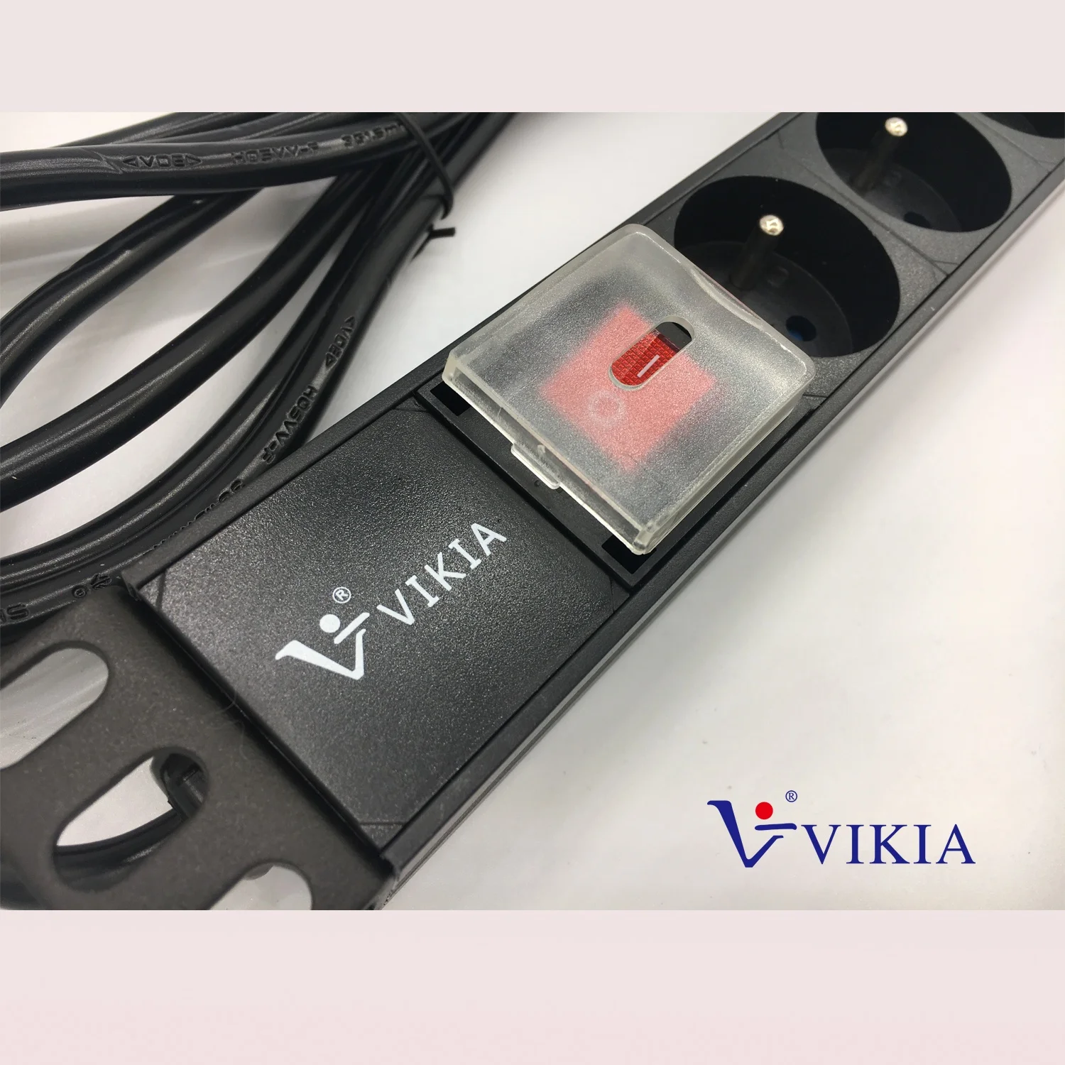 1U 6 каналов французского типа PDU с переключателем для польского рынка