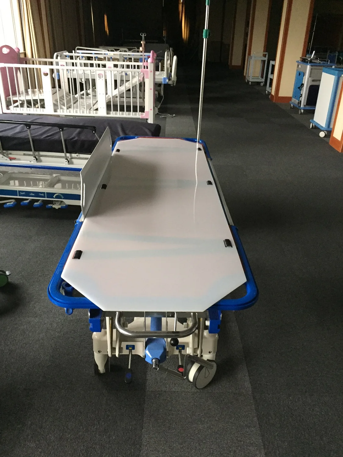 Hospital Emergency Manual Patient Transport Trolley Patient Ambulance Transfer Stretcher Bed Emergency Stretcher For Patient