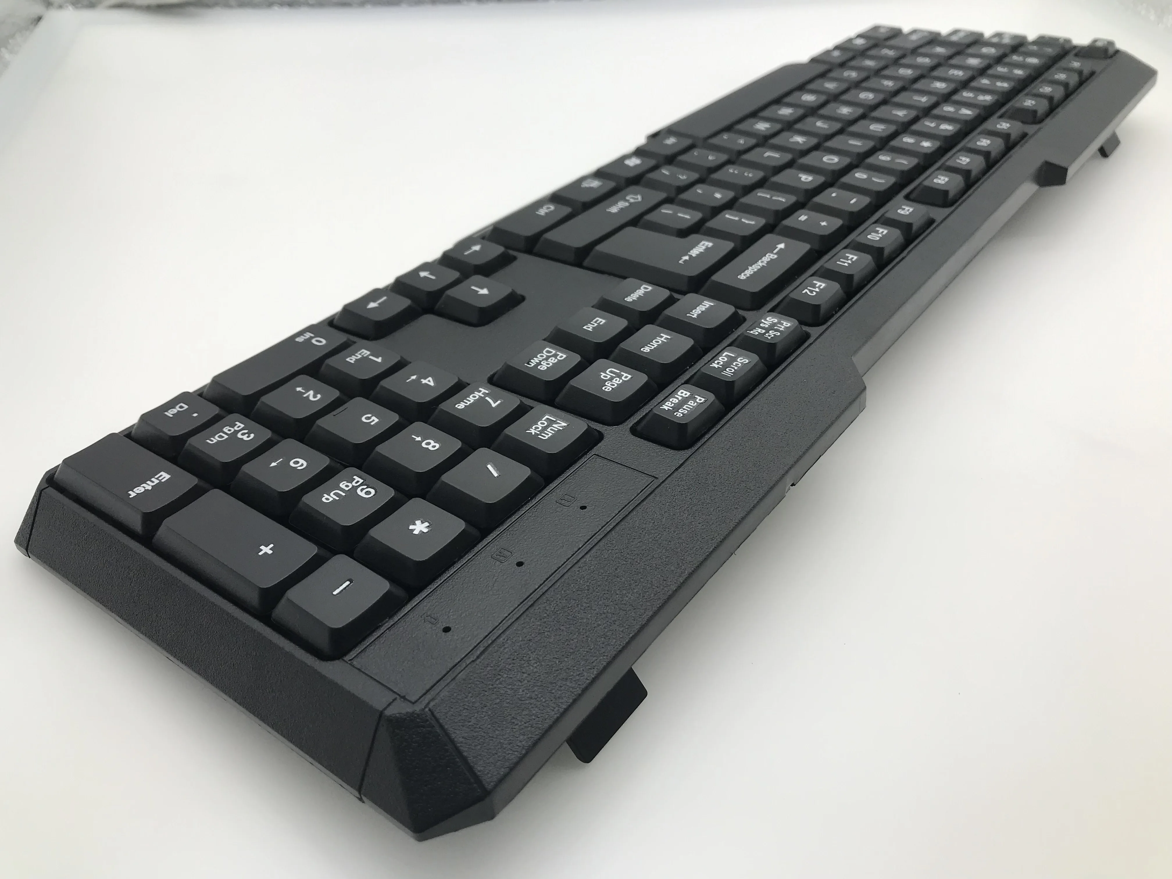  107 keys thai spanish russian arabic OEM layout 2.4G desktop computer wireless keyboard