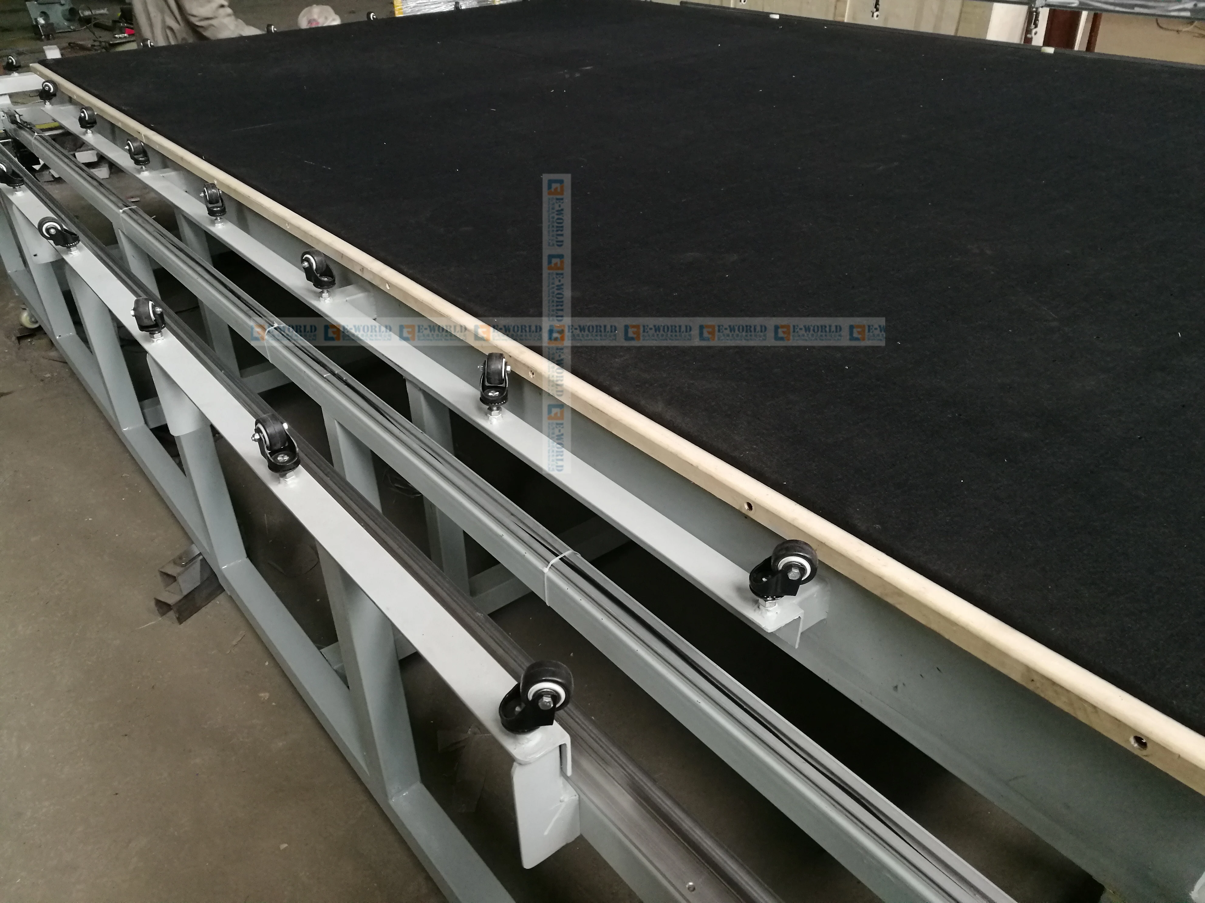 Best-selling semi-automatic glass cutting machinery Semi-automatic Glass Straight Line Cutting Table glass cutting machine