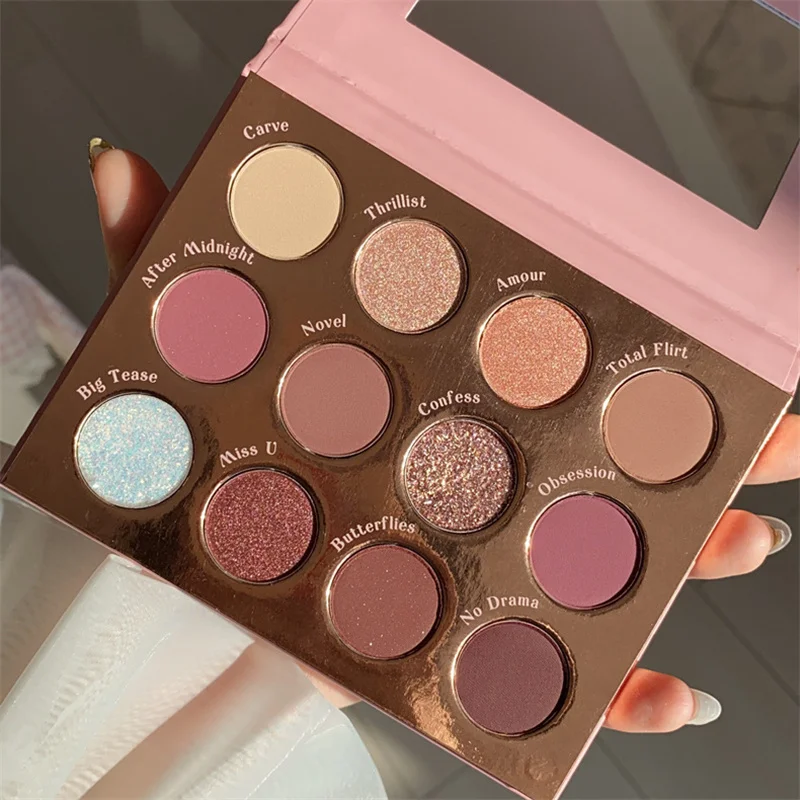 Twelve-color eyeshadow tray with  pearlescent, delicate and easy to color