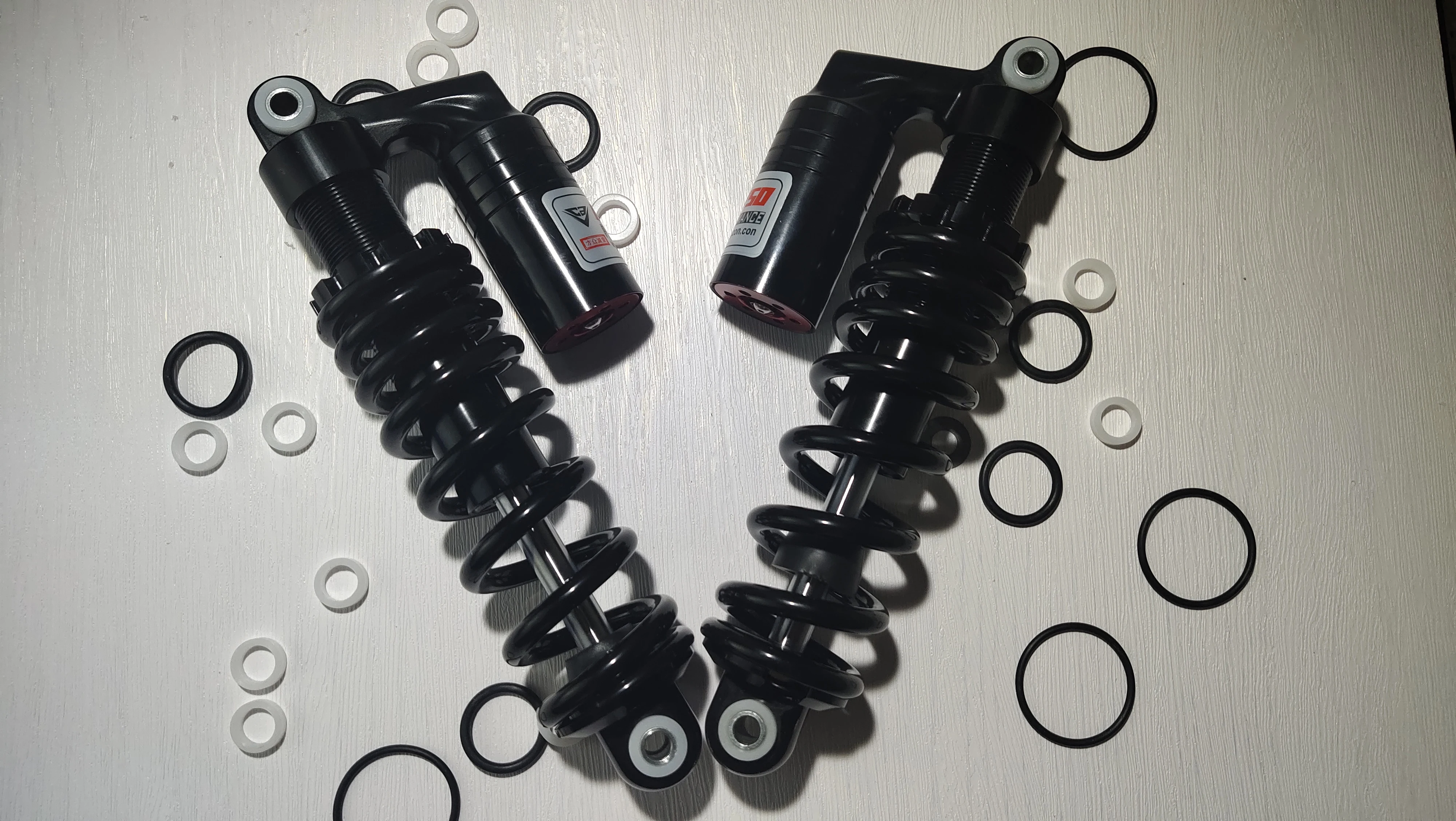 escooter rear shock absorber with airbag spring preload suitable for mountain bike