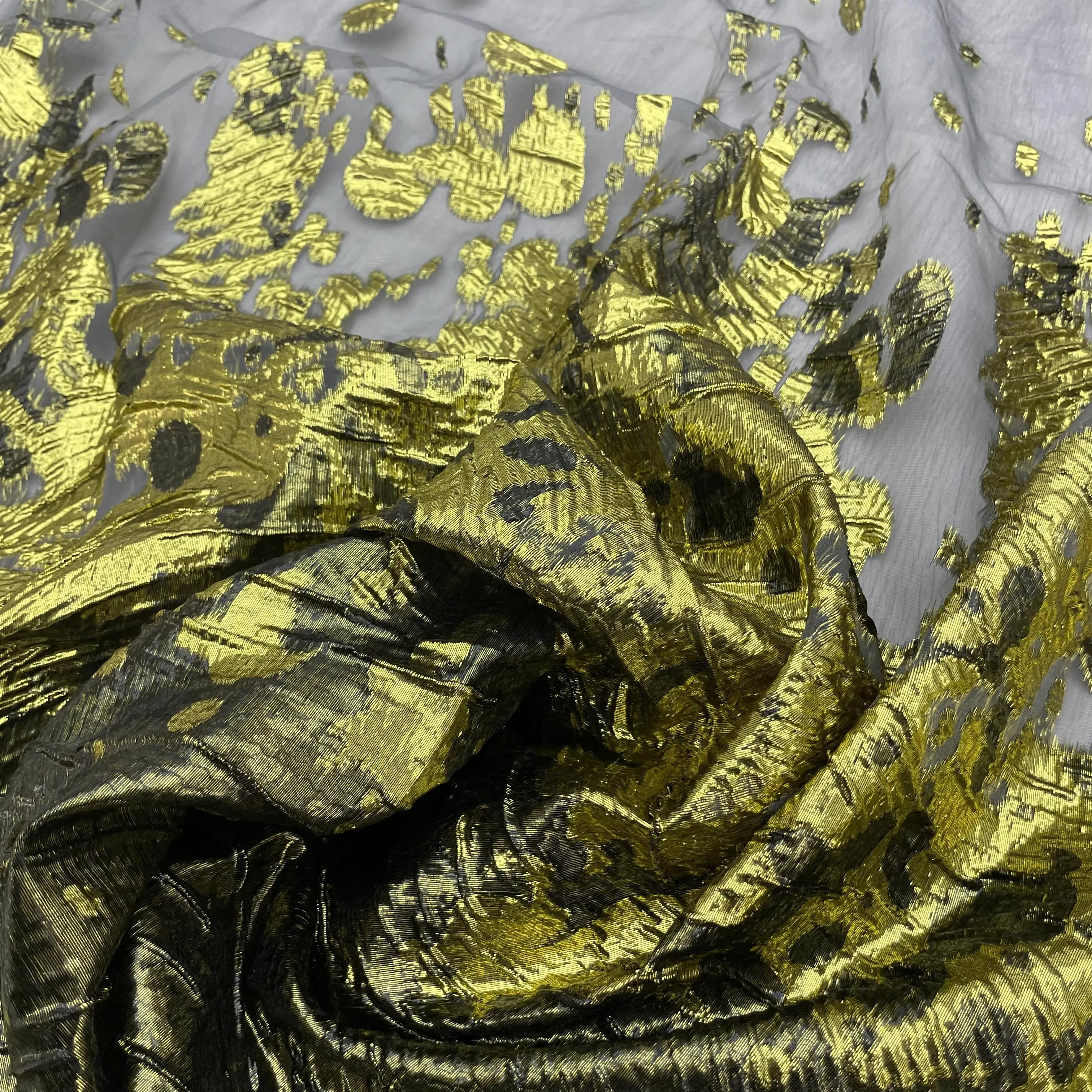 New product like embroidery fabric jacquard and organza fabric beautiful design dress fabric