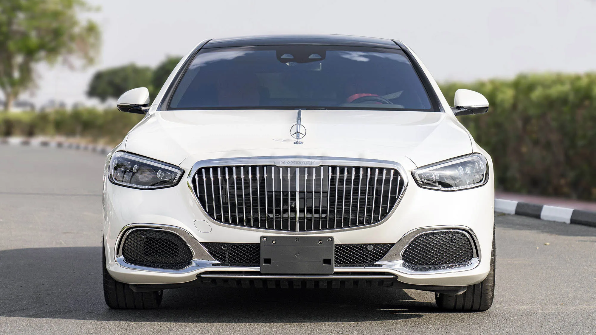 Доступный Подержанный MERCE D E S BENZ S580 MAYBACH 4 0 P