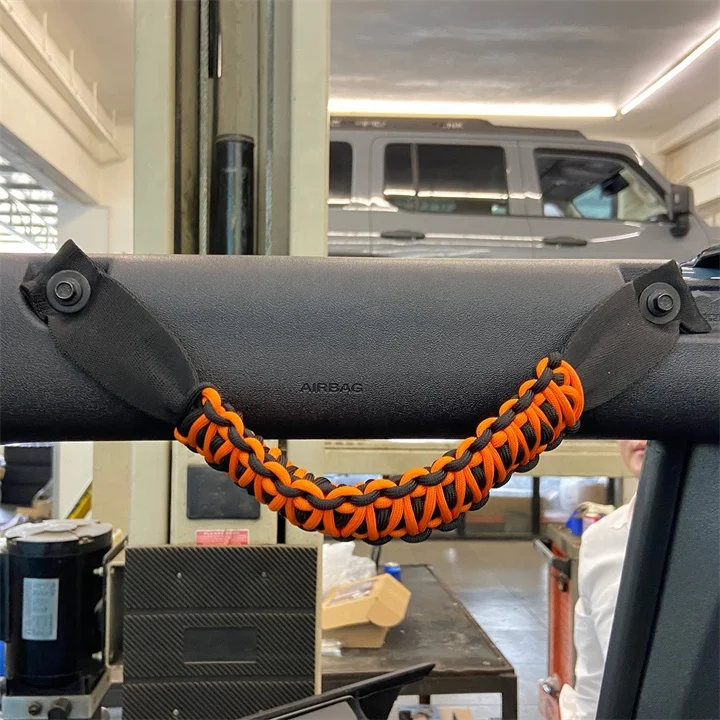 Archaic Accessories New Design Off-road Roof Armrest Braided Belt Handle Roll Bar Grab Handles For Ford Bronco 4-door 2021