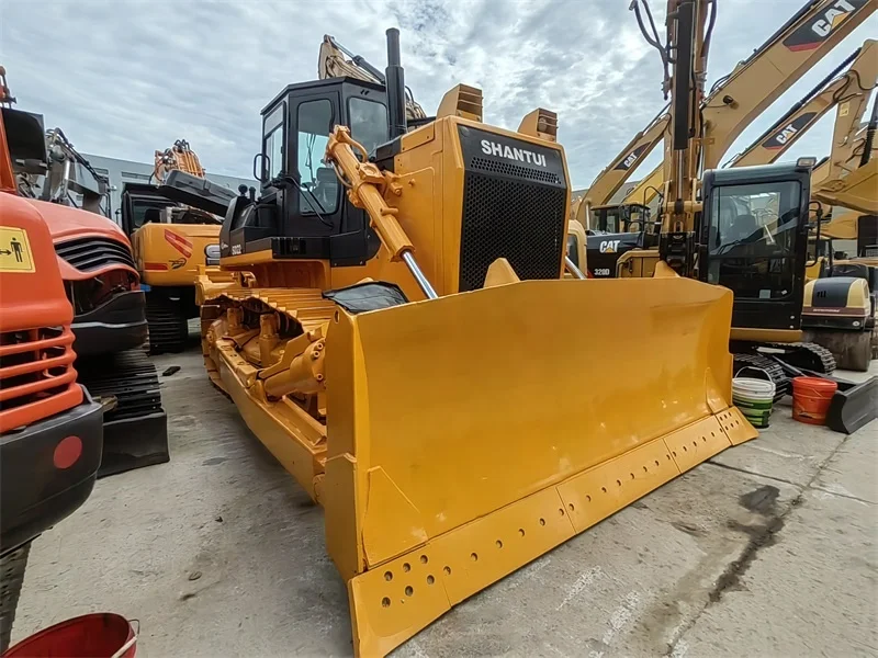 Factory Price Shantui SD22 used bulldozers/Chinese tractor SD22 SD32 Shantui used crawler bulldozer for sale