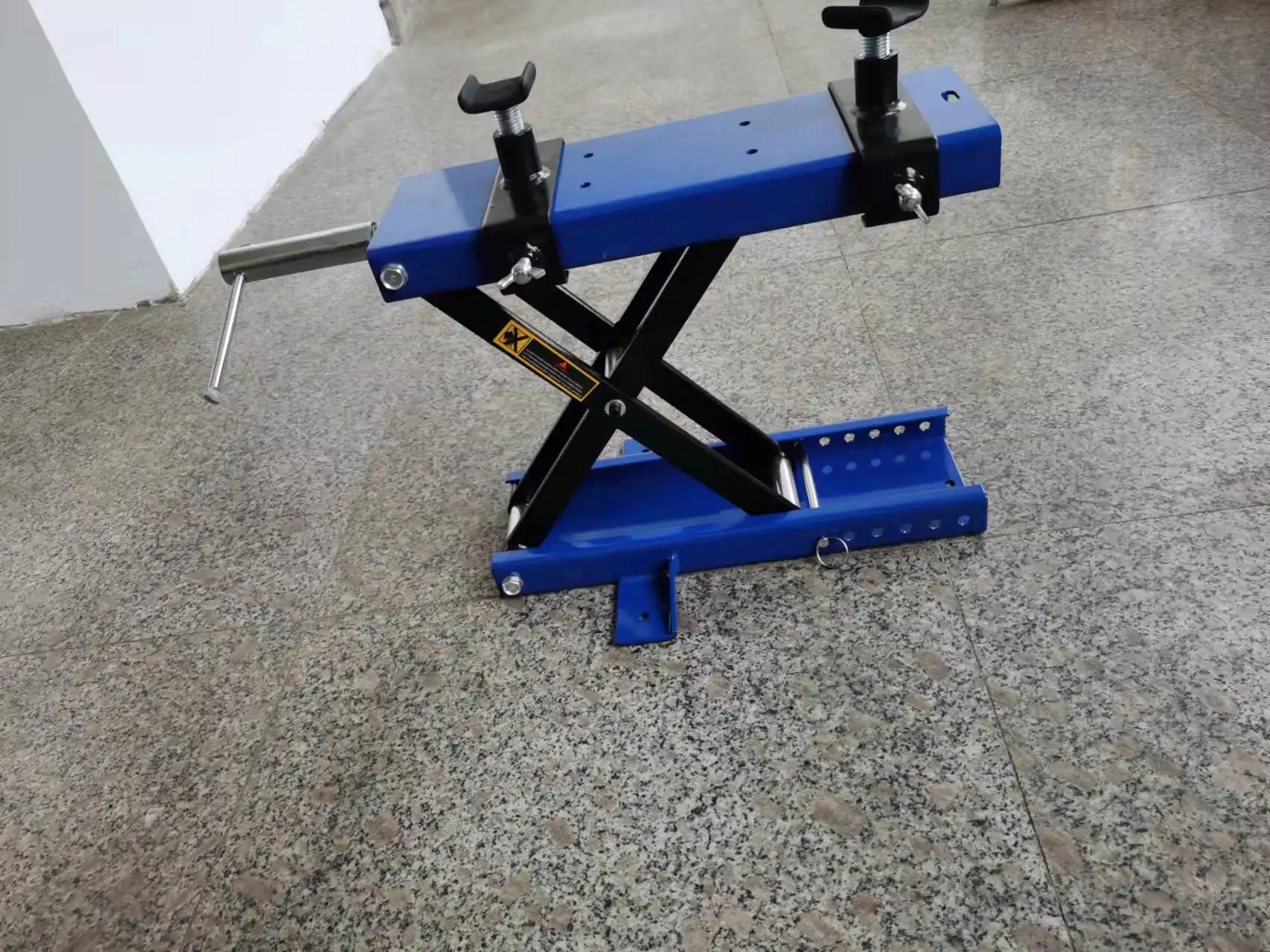 Handy Universal lift table motorcycle jack stand Motorcycle jack scissor lift