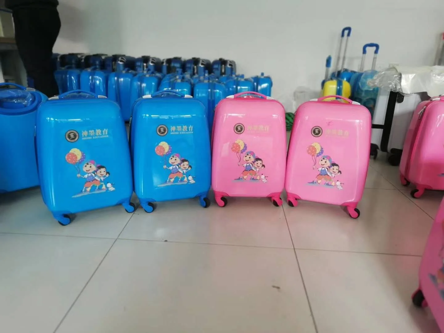 Hot Selling Cheap ABS PC Children Cute Cartoon Character Suitcase Wholesale OEM Custom 16 Inch Printing Hard Shell Kids Luggage