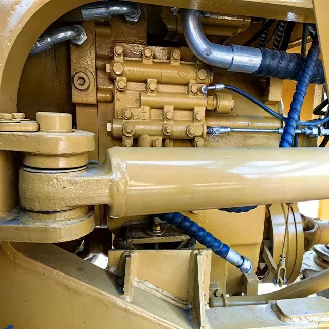 Лидер продаж недорогой и достойный качественный подержанный погрузчик Caterpillar966 колесный
