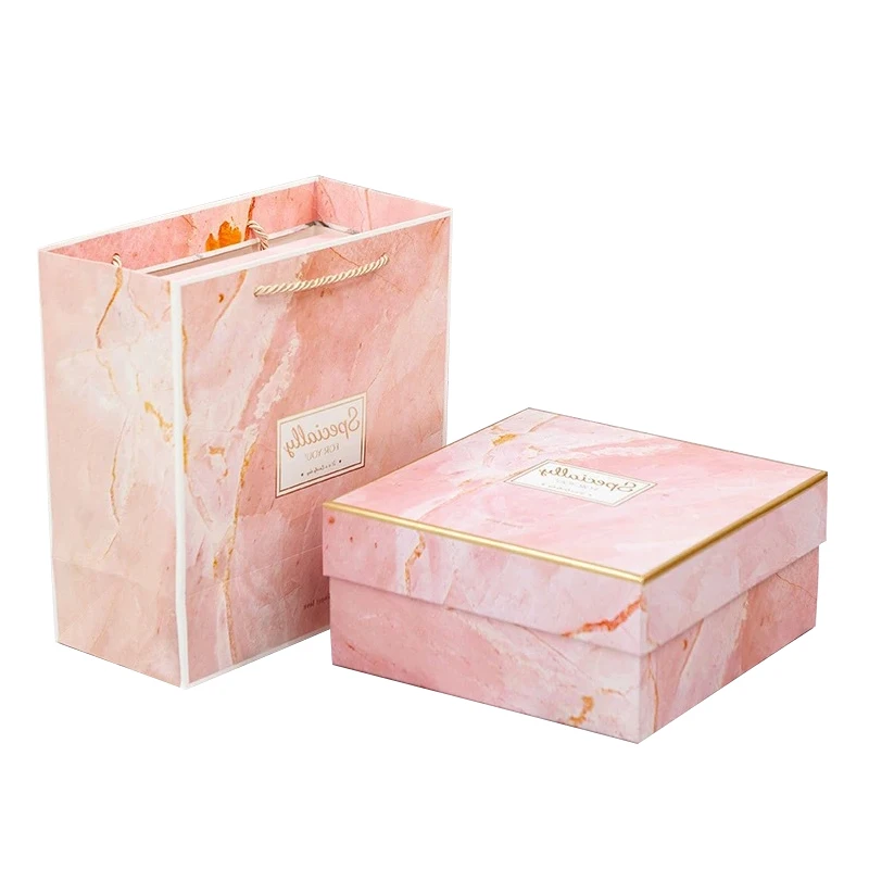 Low Price Cosmetic Packaging Shopping Gift Wine Party Coated Paper Bags Art Paper Shopping Kraft Gift Box With Logo Print Handle