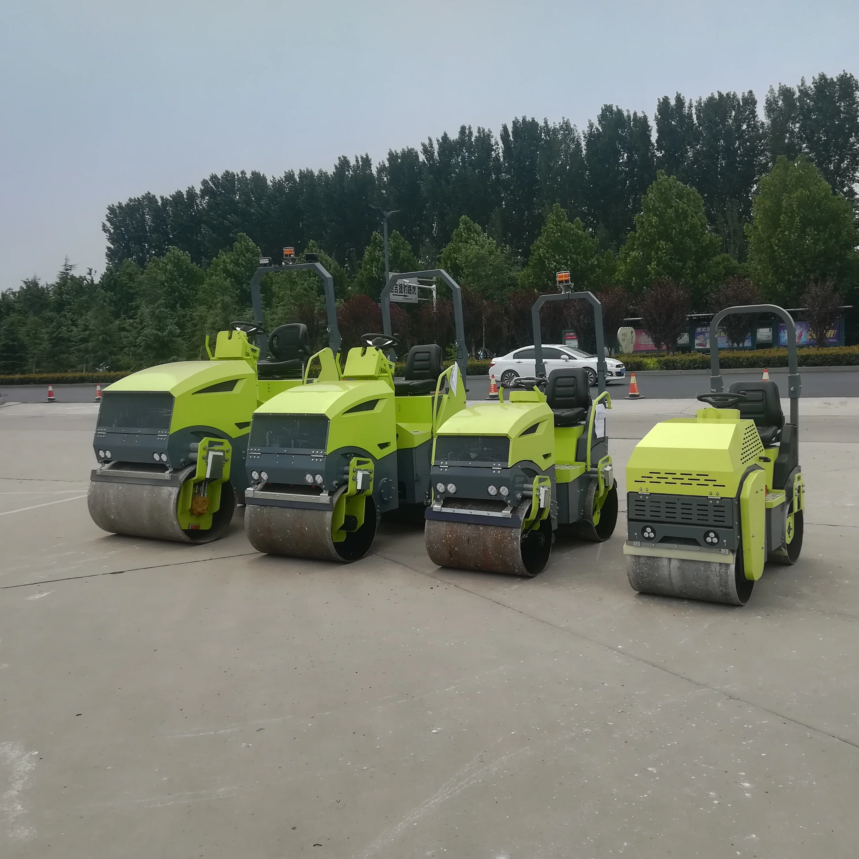 New 1 Ton Compactor Vibratory Roller Mini Road Roller Compactor Hydraulic Motor Provided Famous Brand Mini Concrete Pump Diesel