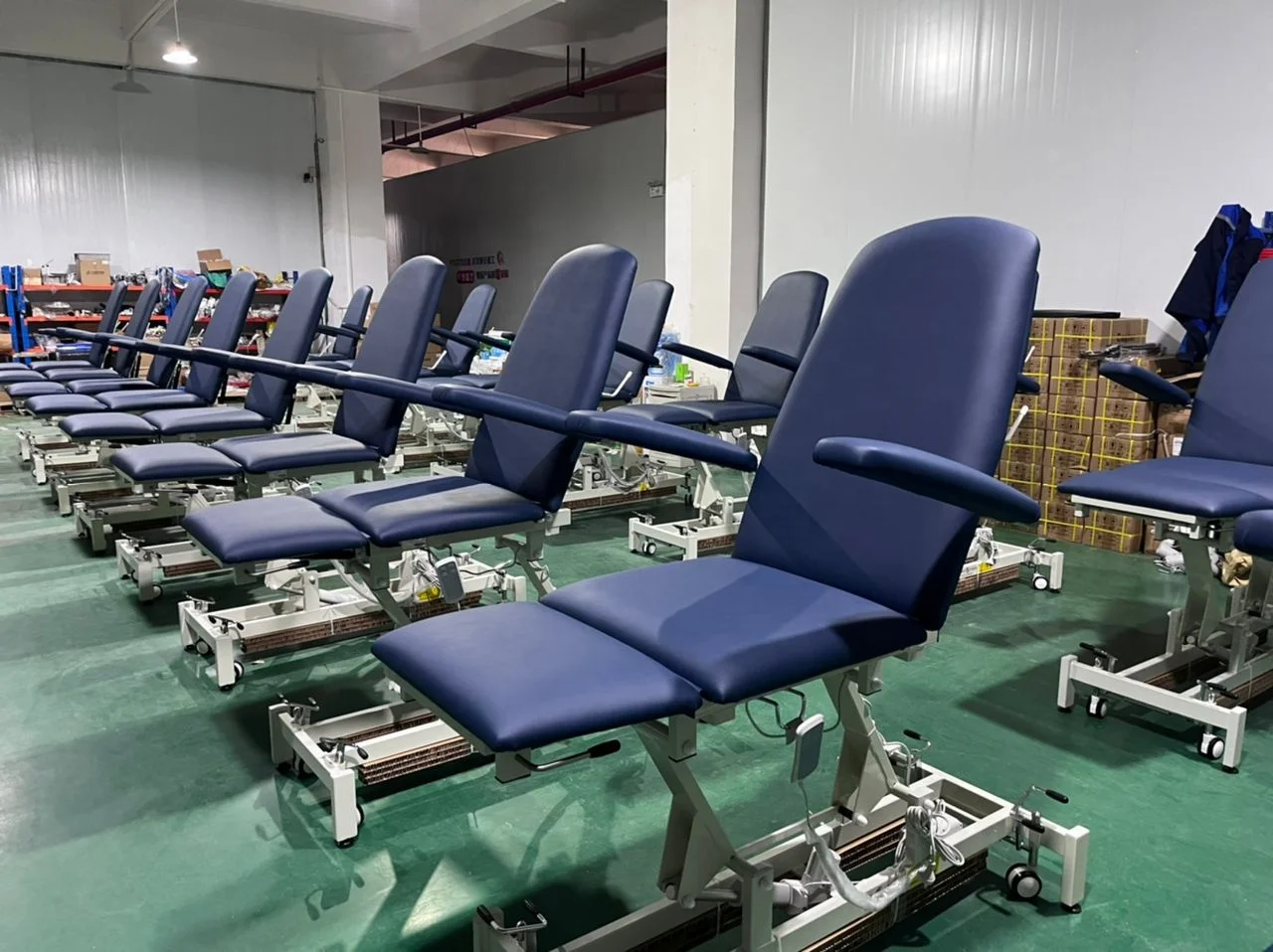 Electric Podiatry Chair Massage Tables Beds Treatment Physiotherapy Bed Pedicure Chair Osteopathy Stretcher Examination Couch