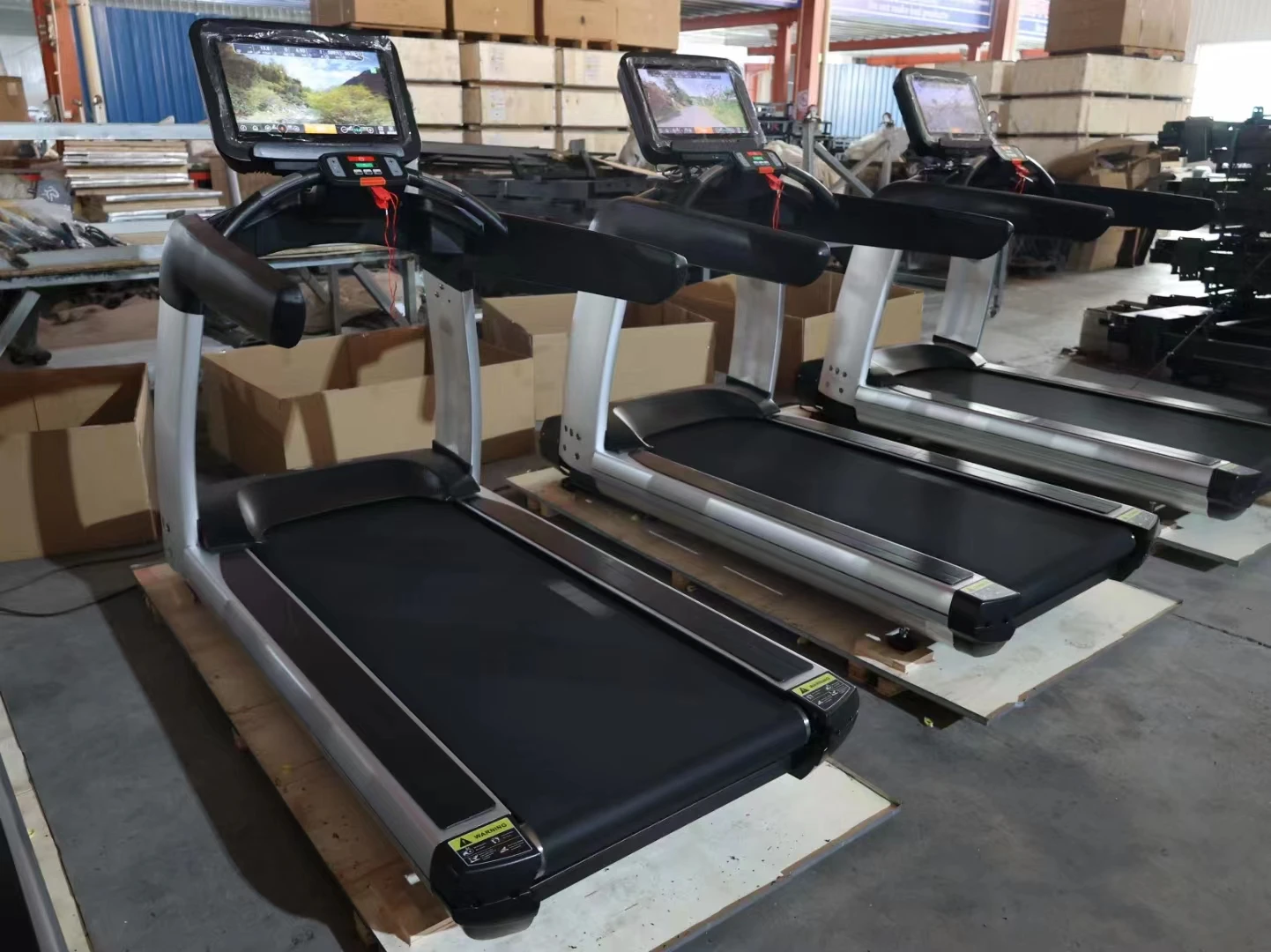 Wholesale Factory Powered Commercial Gym Equipment Electric Running Treadmill Machine for Sale