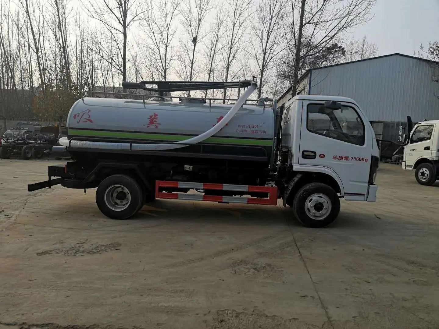 Tank body self suction and self discharge suction sewage truck community septic tank biogas slurry tank suction truck