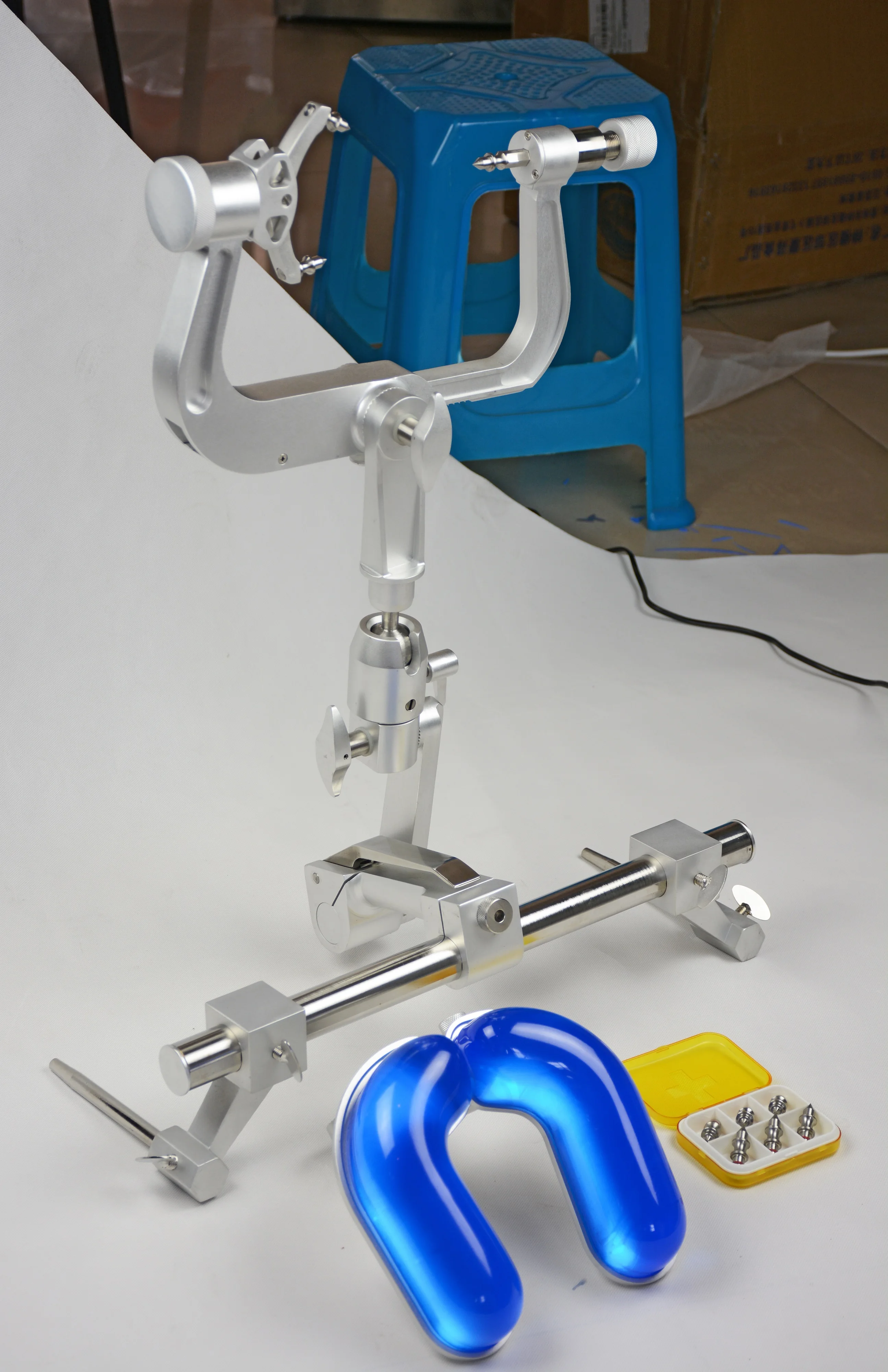 Hot New Type Aluminium 3-point Head Frame brain Mayfield Pattern Pin Skull Clamp