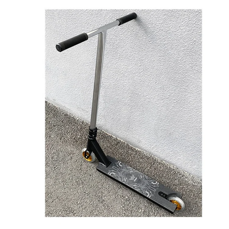 Scooters Drift With Steel Body