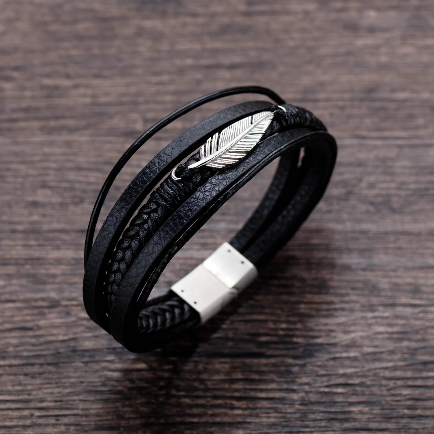 Top Sell Accessories Stylish Men Hand Jewelry Exquisite Feather Mens Leather Bracelet