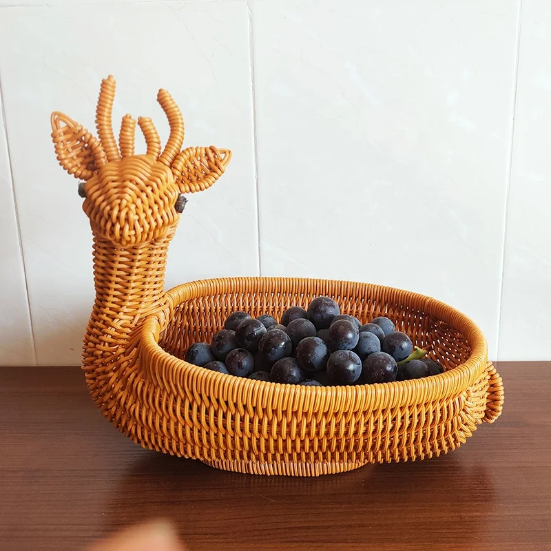 Factory Best seller cute Deer/Duck/Squirrel/ Swan animal rattan fruit basket handmade wicker baskets for gifts fruit