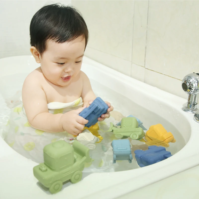 Custom Logo Kid Water Playing Set Gift Bathtub Spray Construction Vehicle Car Soft Educational Silicone Baby Bath Toy