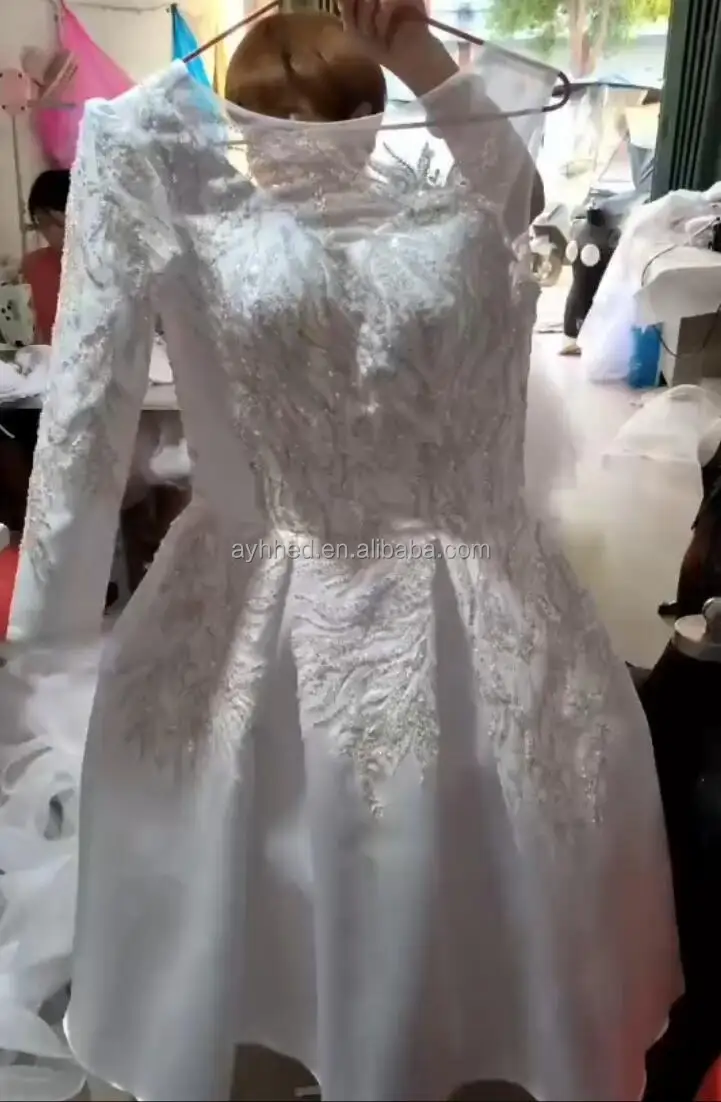 wedding dress (1).jpg