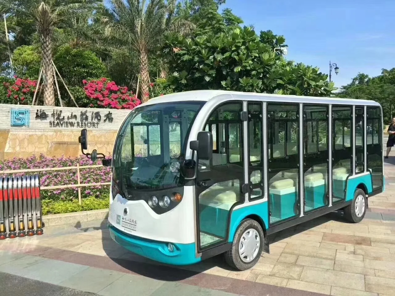 Electric Sightseeing Bus 8 Seats