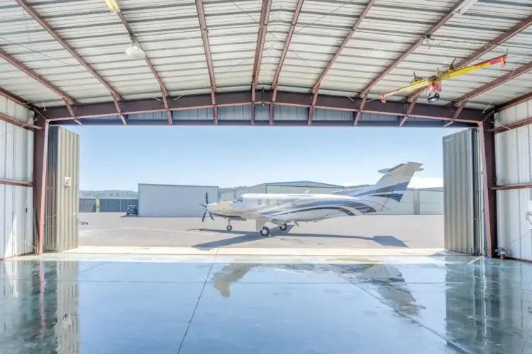 Factory Price Modern Customized Prefabricated Light Weight Steel Structure Aircraft Hangar in China