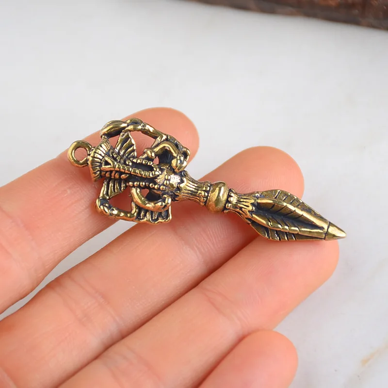 Brass elephant trunk key pendant pure copper Thai Buddha statue Vajra pestle drop car pestle car key chain old craft
