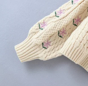 Custom Logo Autumn Fashion Flower Embroidery Twists V-neck Lantern Sleeve Cardigan Women Sweater Knit Cardigans Coats