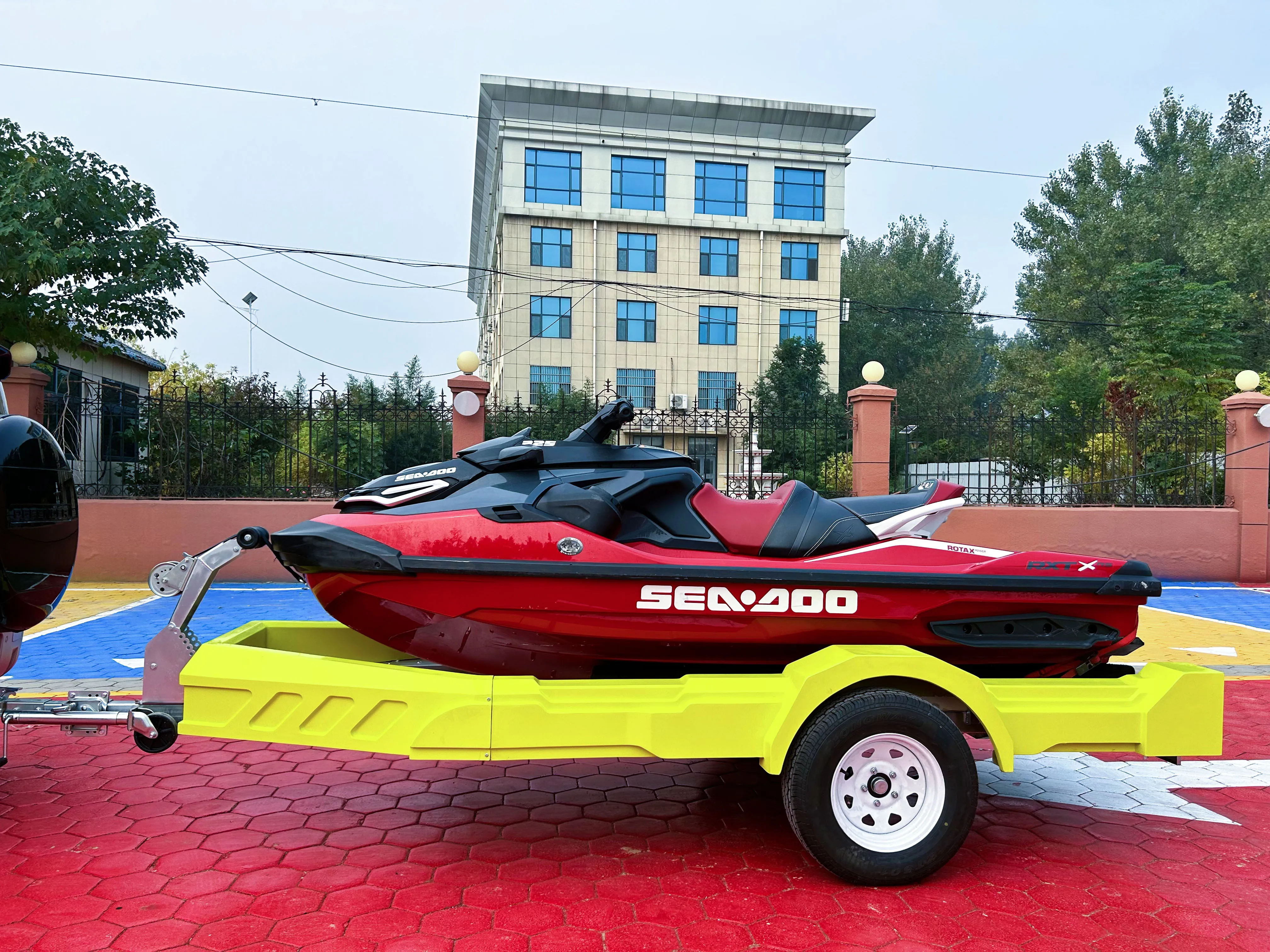 Multi-functional FRP yacht trailer, exported overseas, suitable for various models