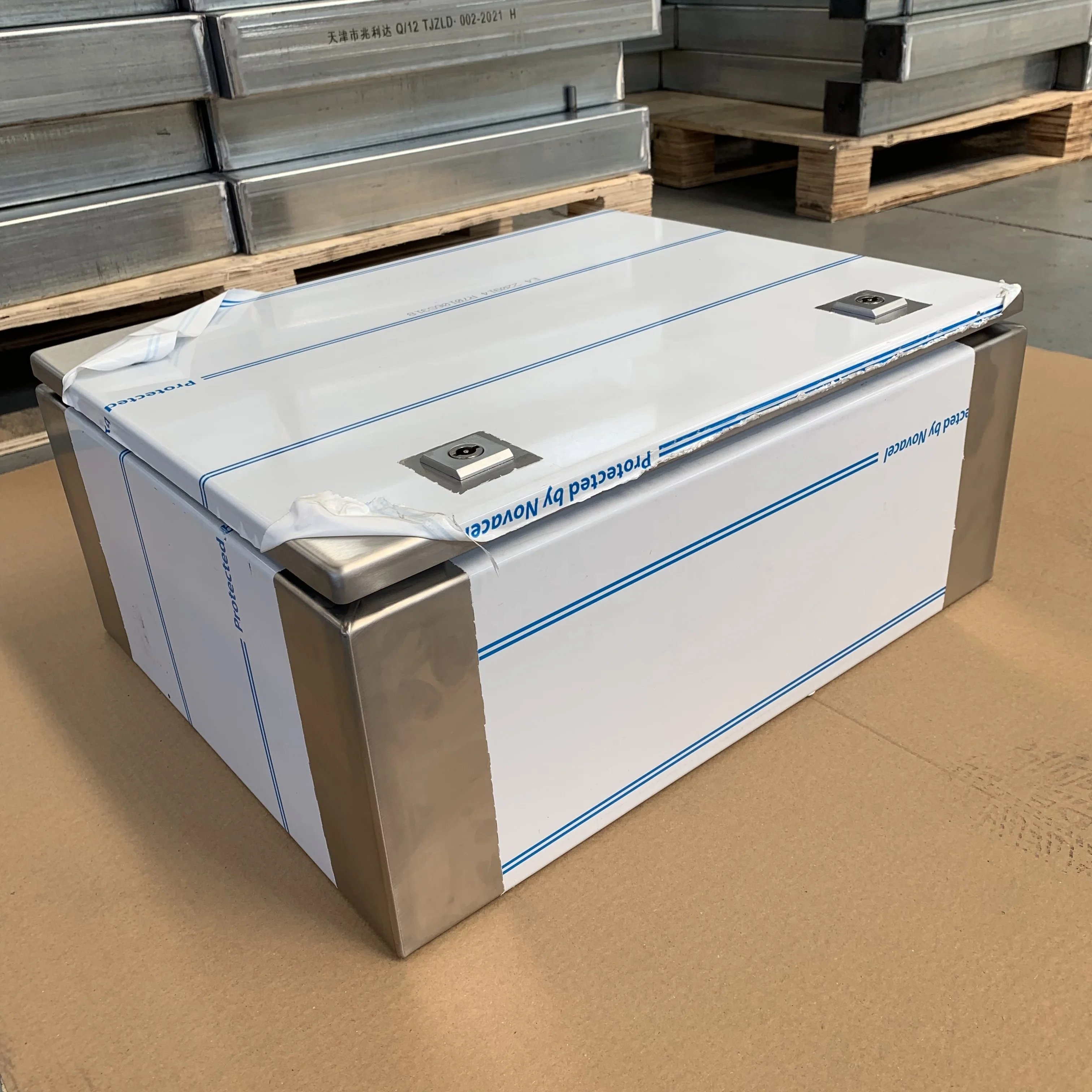 304 Stainless Steel Indoor and Outdoor New Energy Saving Switching Electric Box Steel Box
