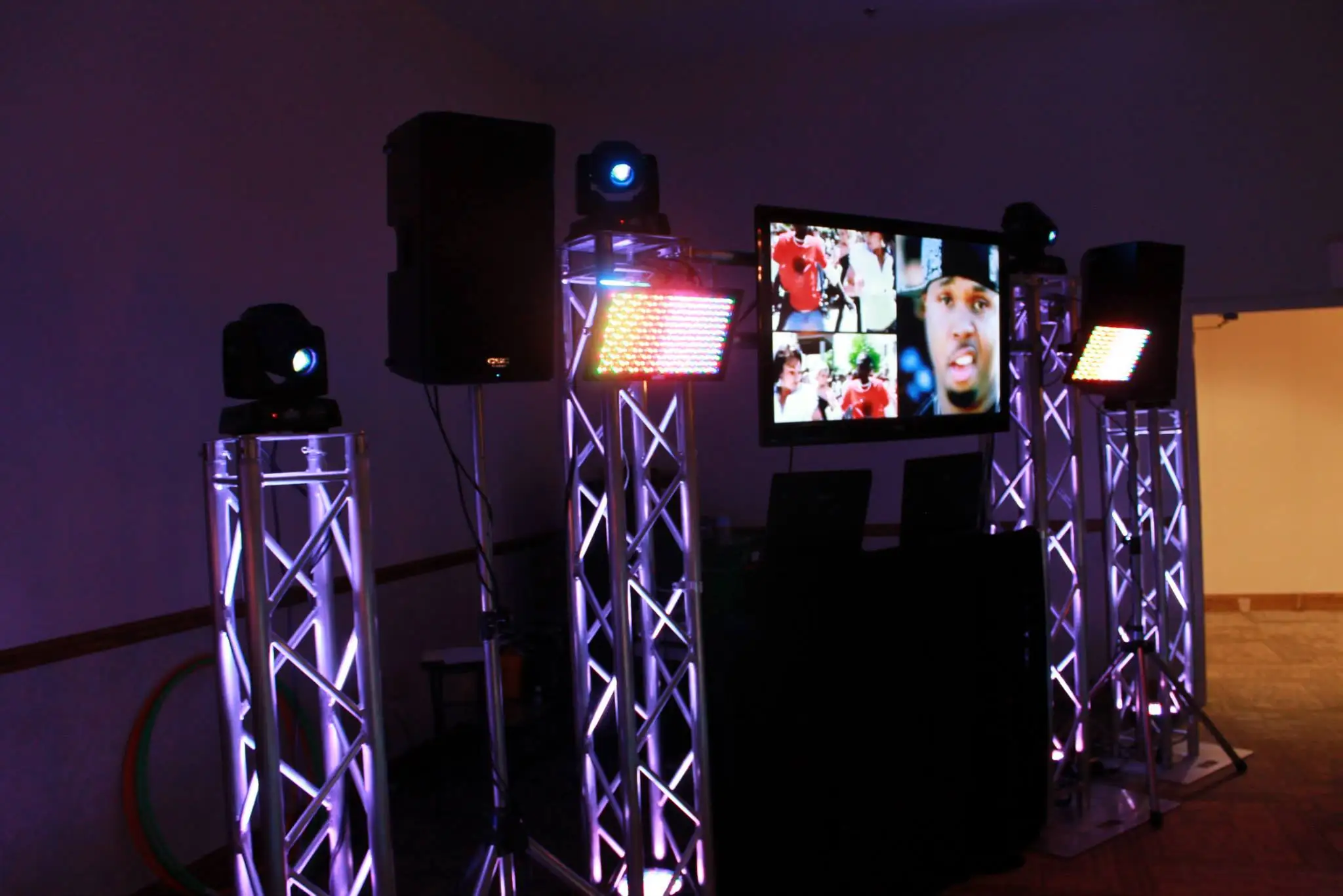Lighting Exhibition Truss Display Lighting Hook Truss Aluminum Clamp System for Moving Head Light