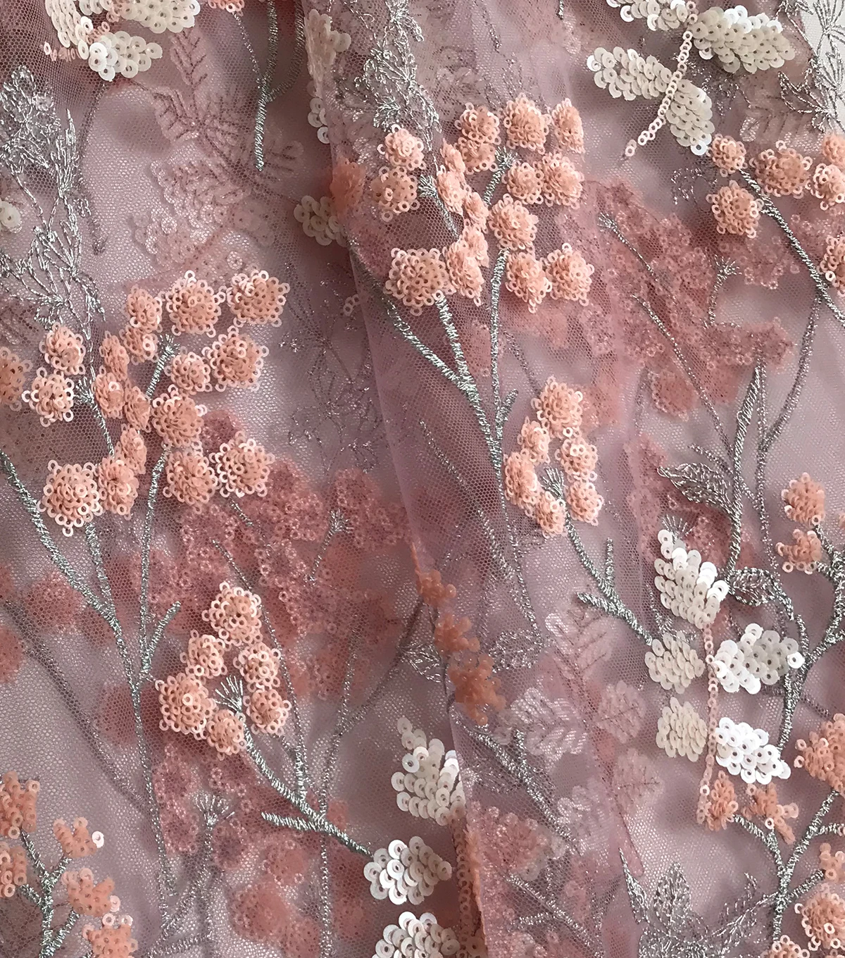 High Quality 100%POLYESTER FASHION PLUM BLOSSOM SEQUIN ON MESH